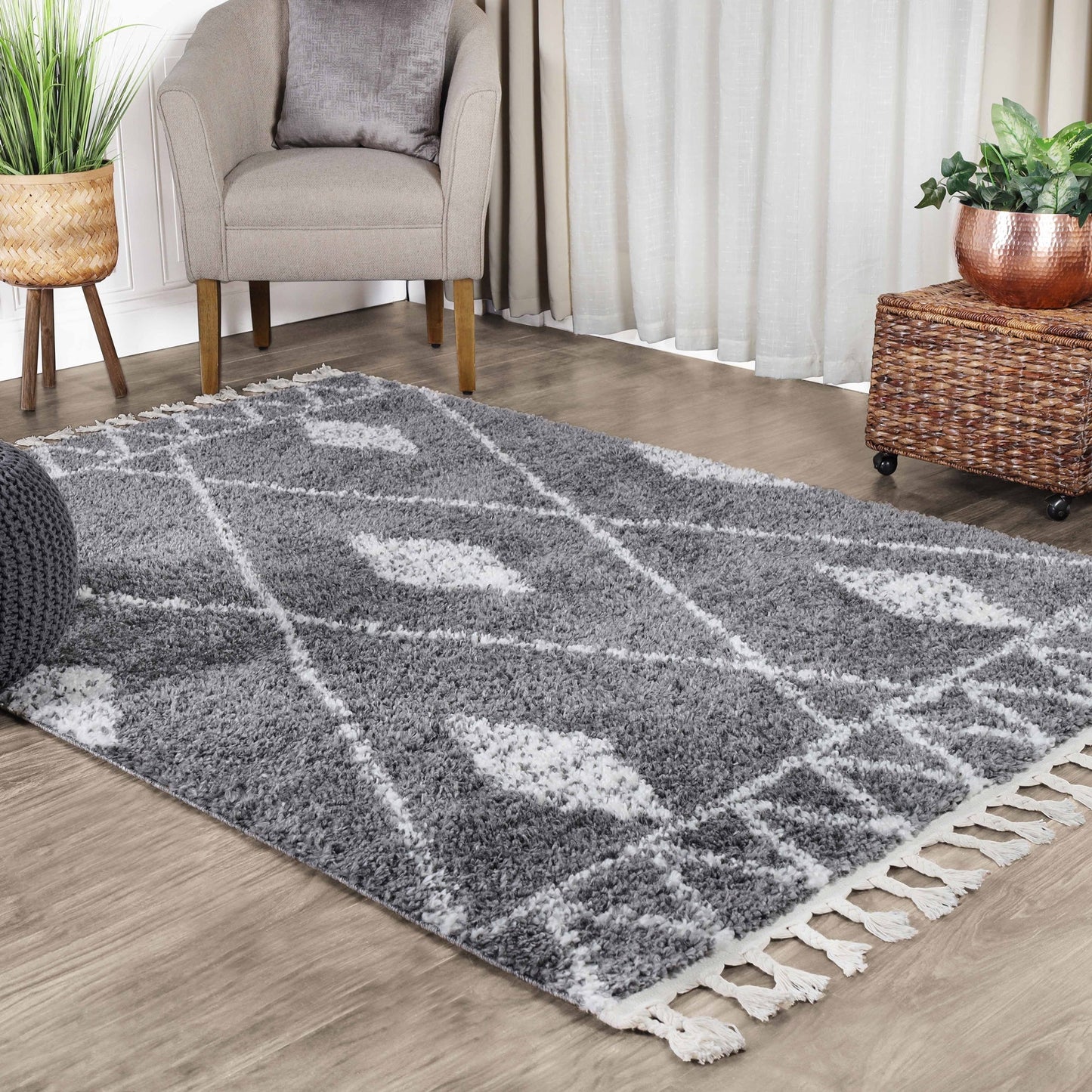Superior Boho Tribal Geometric Indoor Shag Area Rug with Tassels -Black-Cream