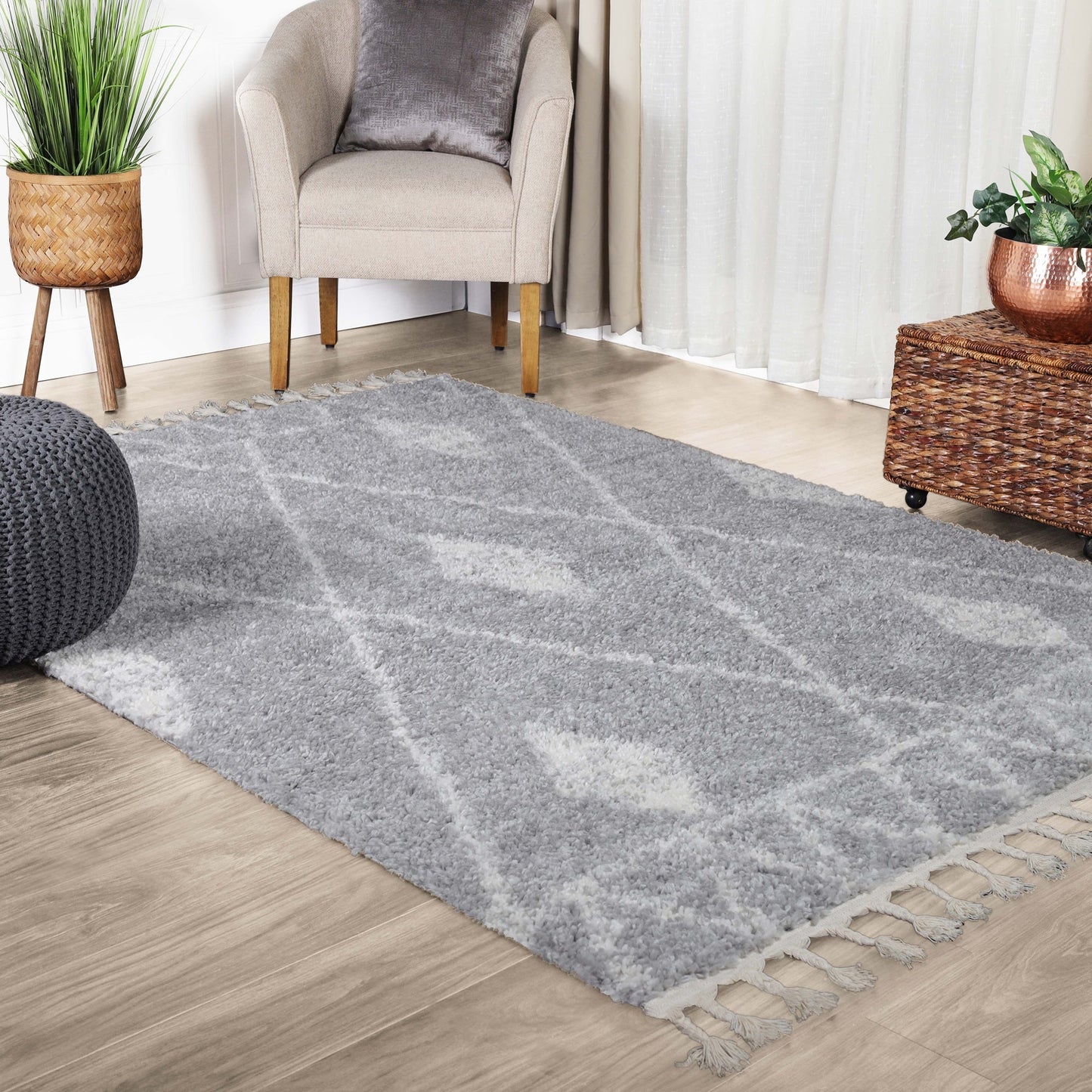 Superior Boho Tribal Geometric Indoor Shag Area Rug with Tassels - Cream-Grey