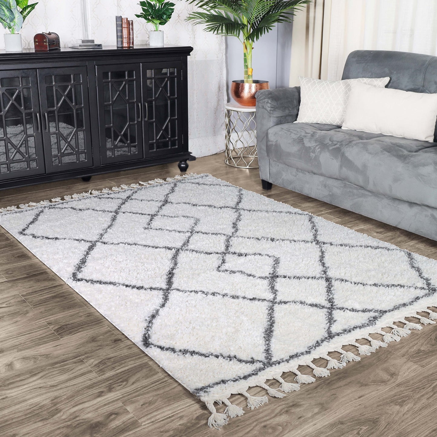 Superior Boho Geometric Diamonds Indoor Plush Shag Area Rug with Tassels - Cream-Grey