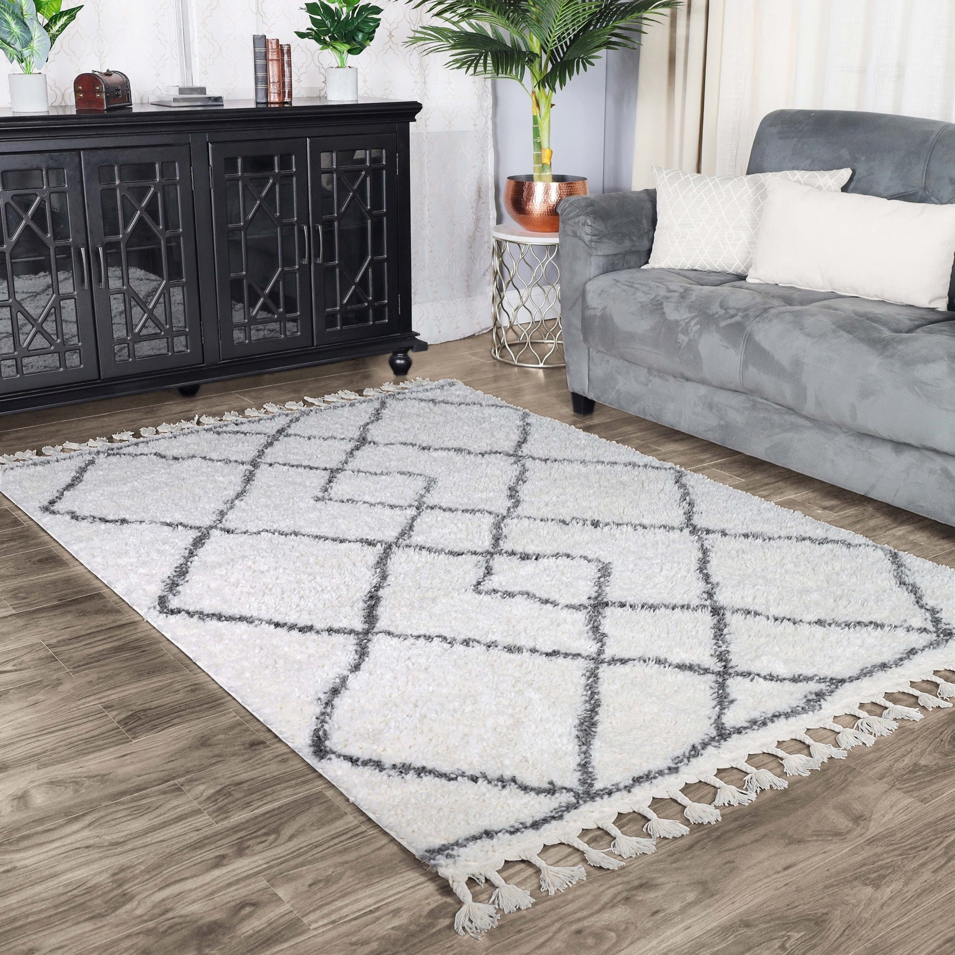 Superior Boho Geometric Diamonds Indoor Plush Shag Area Rug with Tassels - Cream-Grey
