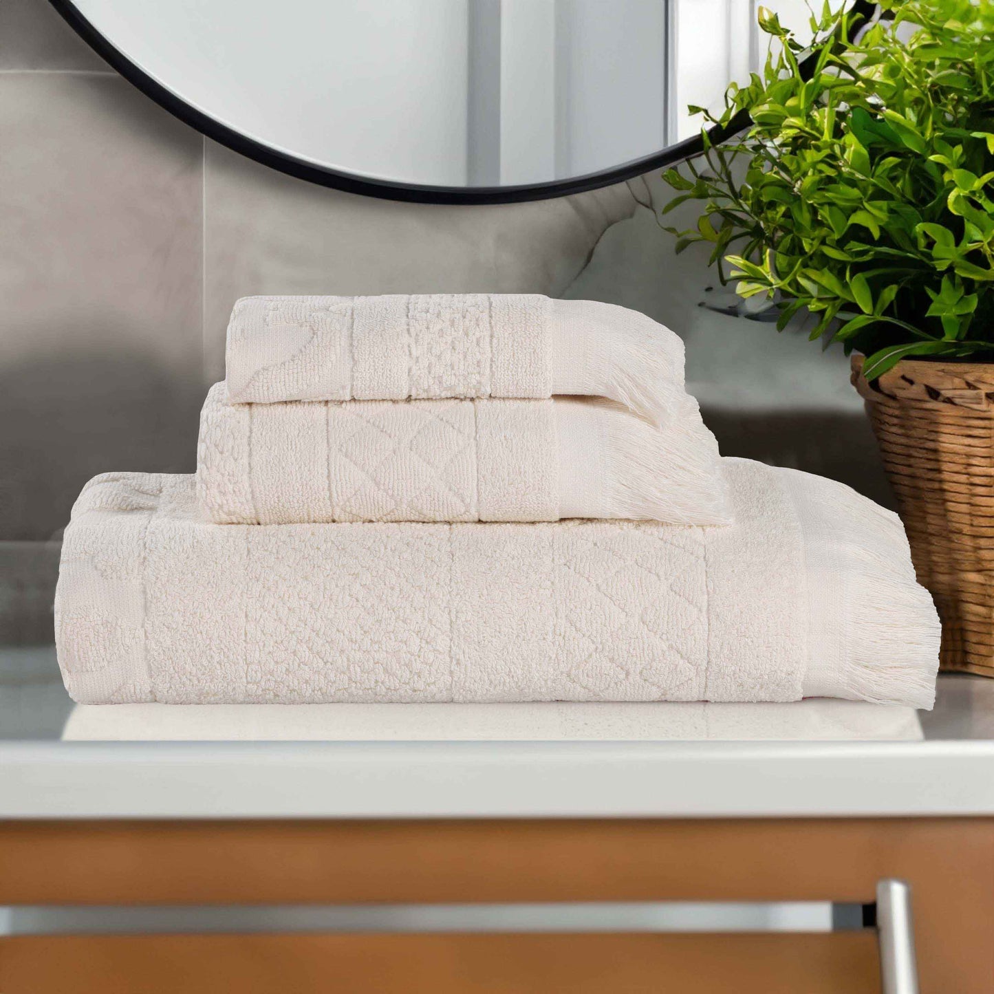 Rolla Cotton Geometric Jacquard Plush Soft Absorbent - Ivory