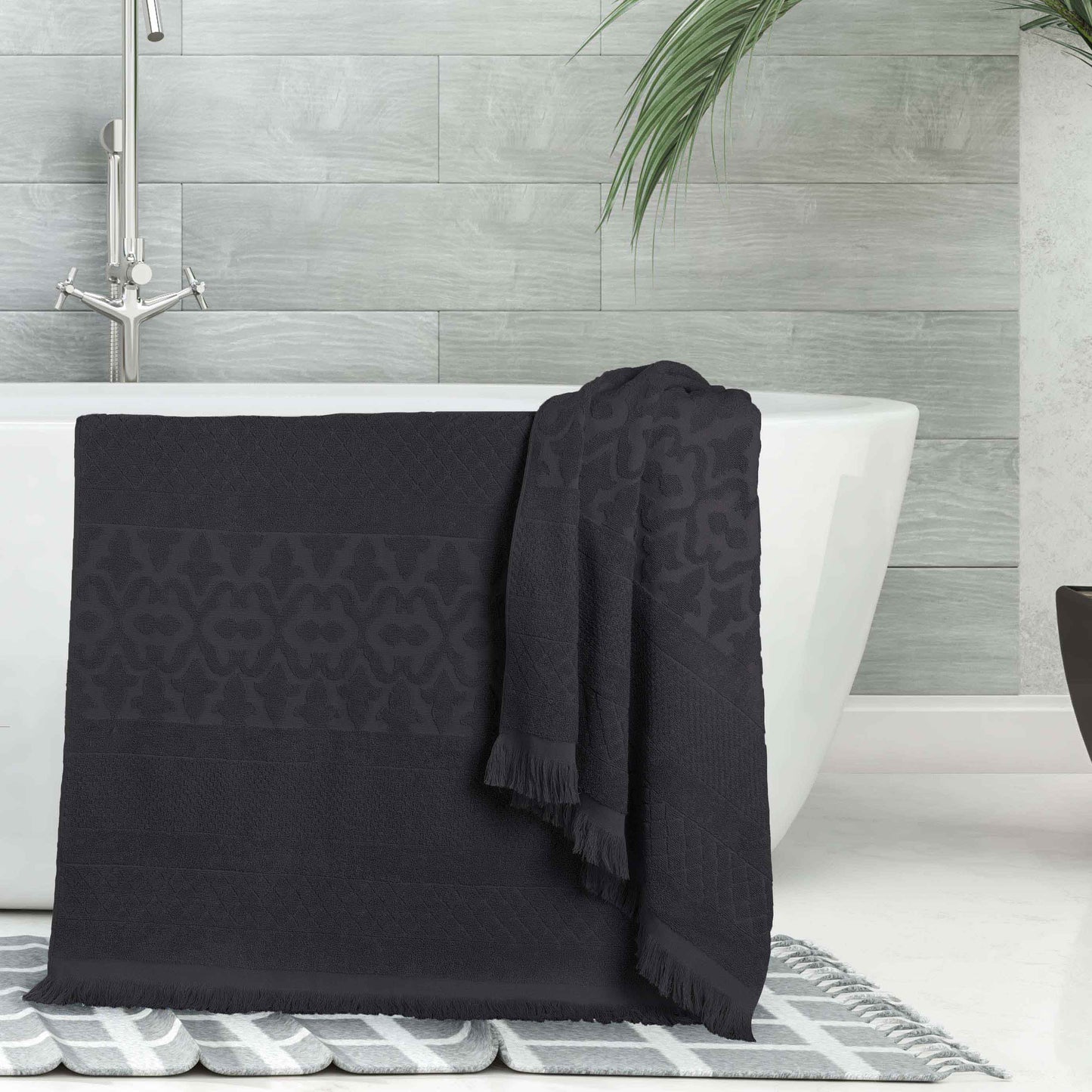 Rolla Cotton Geometric Jacquard Plush Absorbent Bath Sheet - Black