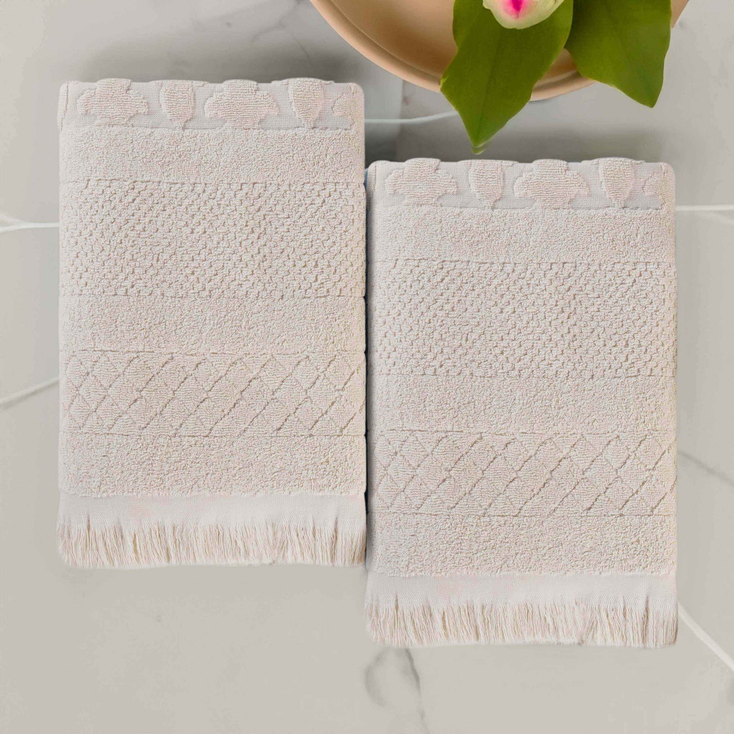 Rolla Cotton Geometric Jacquard Plush Absorbent Bath Sheet - Ivory