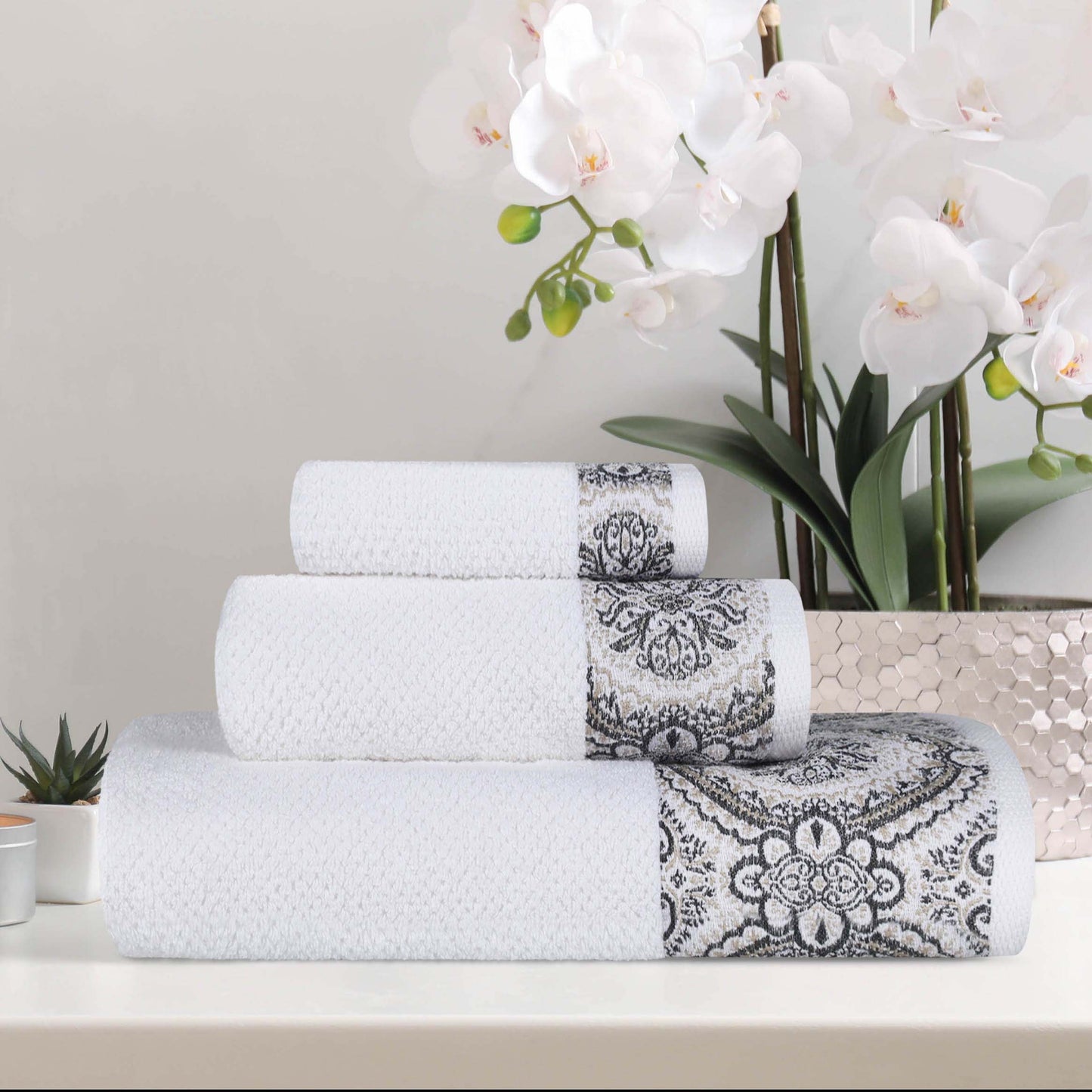 Medallion Cotton Jacquard Textured Soft Absorbent 3 Piece Towel Set - Stone