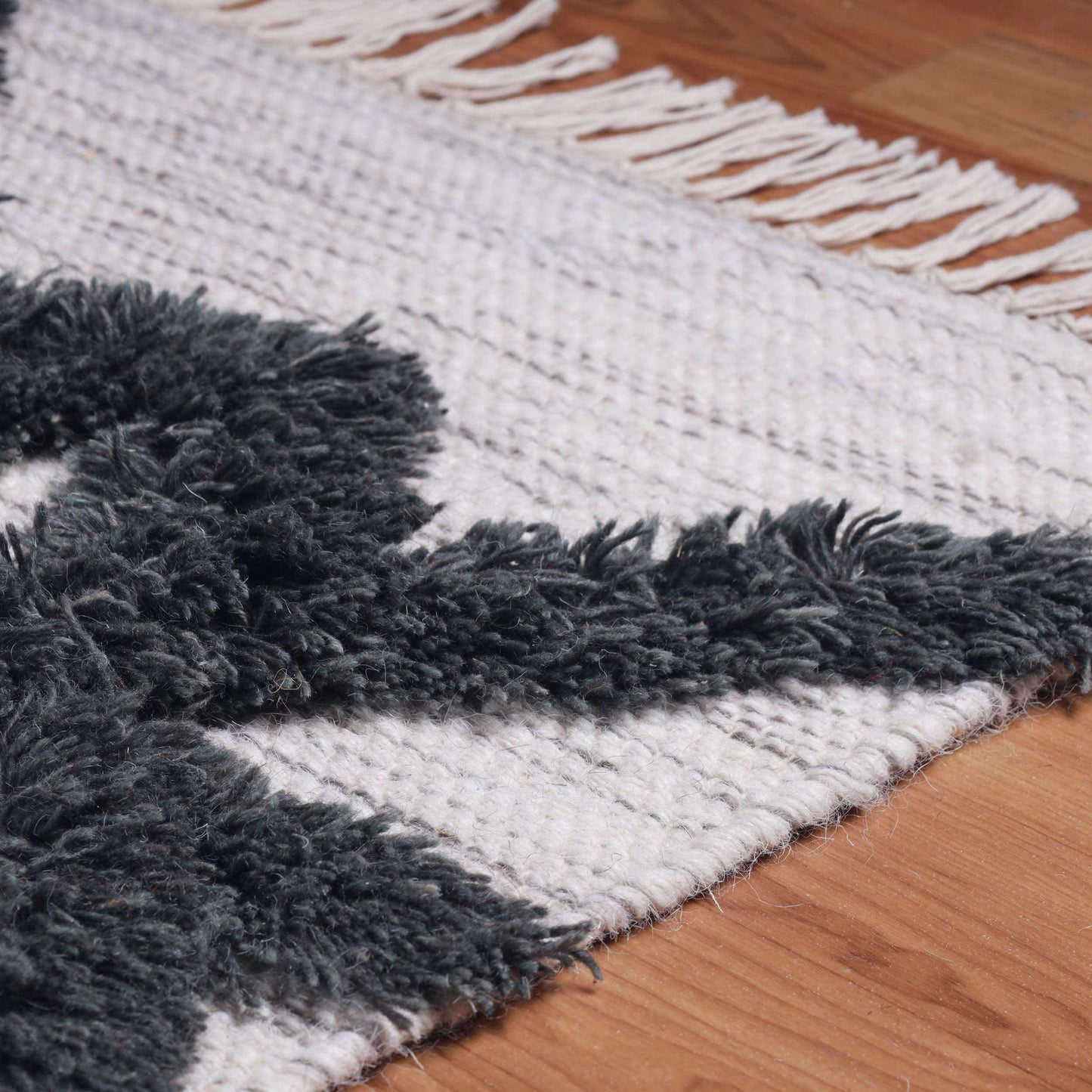 Superior Southwestern Wool Abstract Line Geometric Fringe Area or Runner Rug - Charcoal