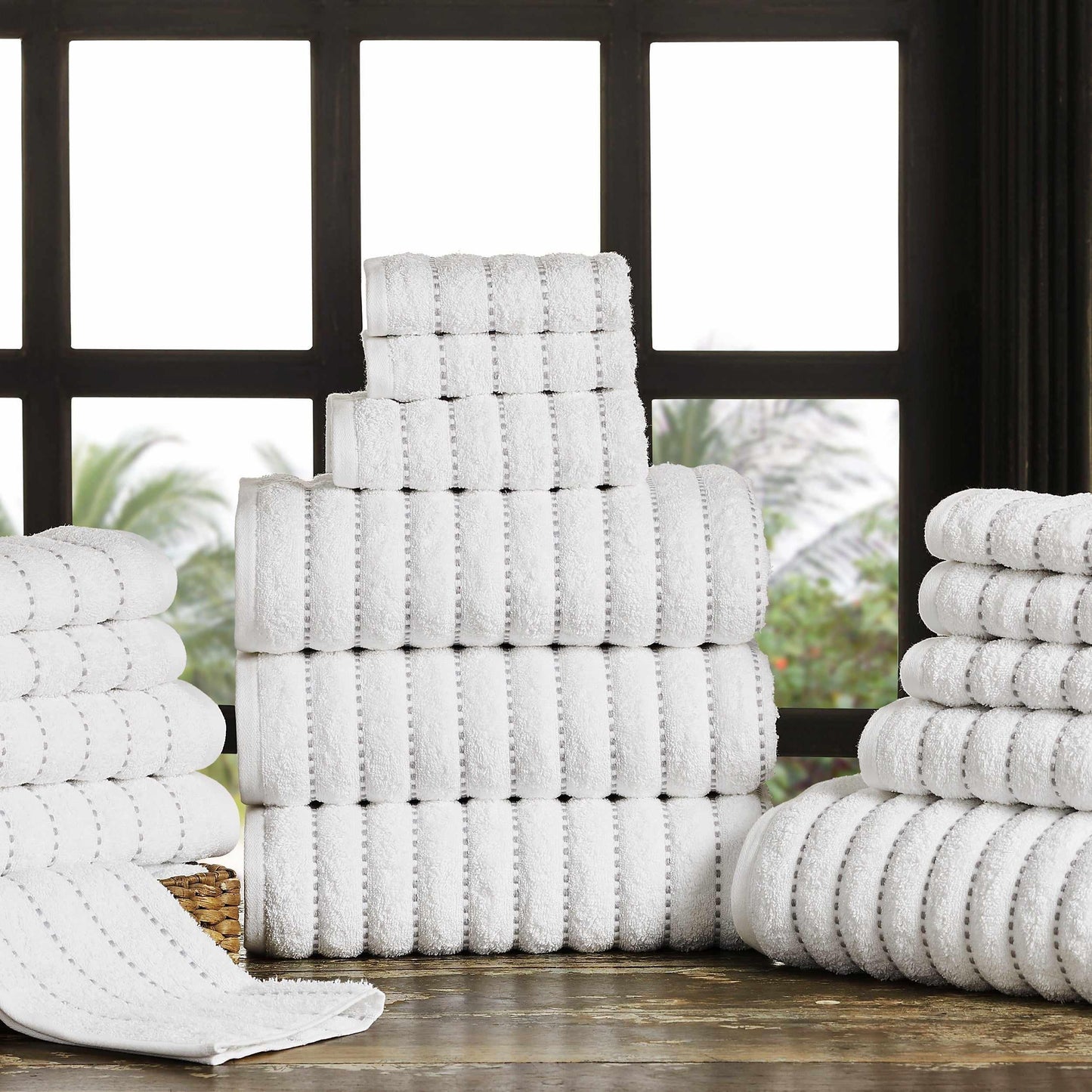 Traditional Organic Wave 650 GSM 16- Pieces Towel Set - Black