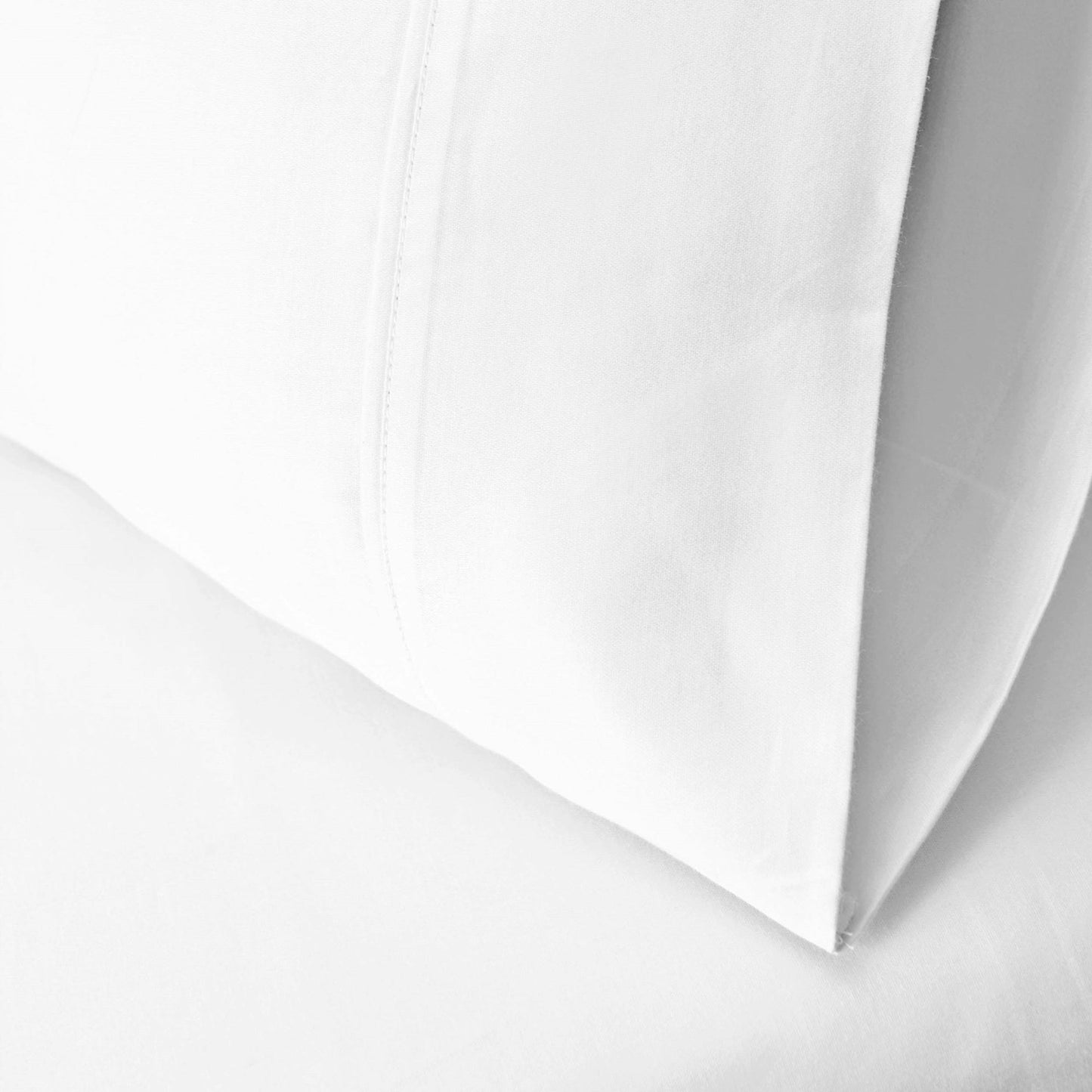 Superior Egyptian Cotton 700 Thread Count 2 Piece Pillowcase Set - White