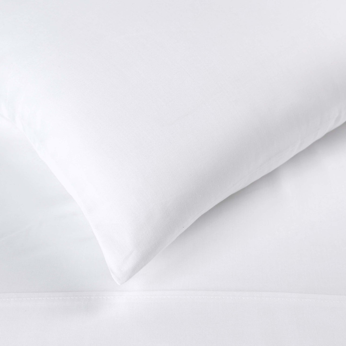 Egyptian Cotton 300 Thread Count Solid Deep Pocket Sheet Set - White