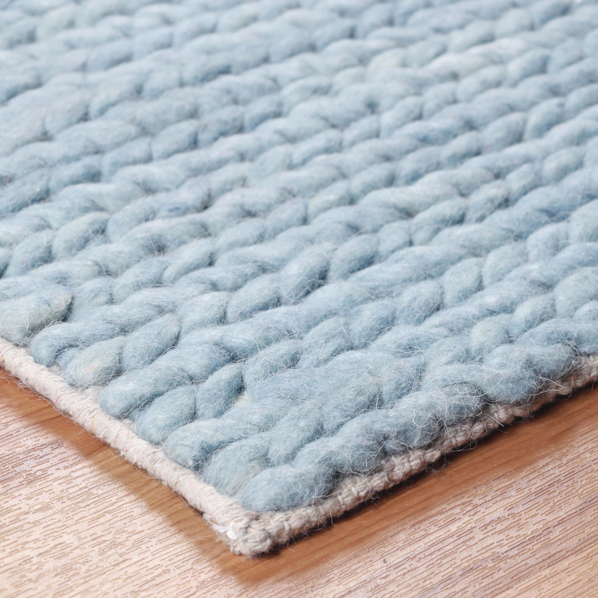 Superior Aero Hand-Braided Wool Indoor Area or Runner Rug - Light Blue