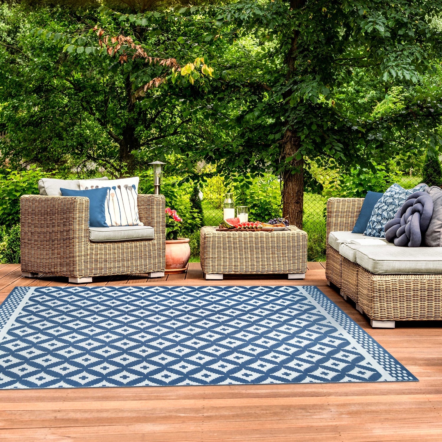 Superior Modern Geometric Lattice Indoor Outdoor Area Rug - Navy