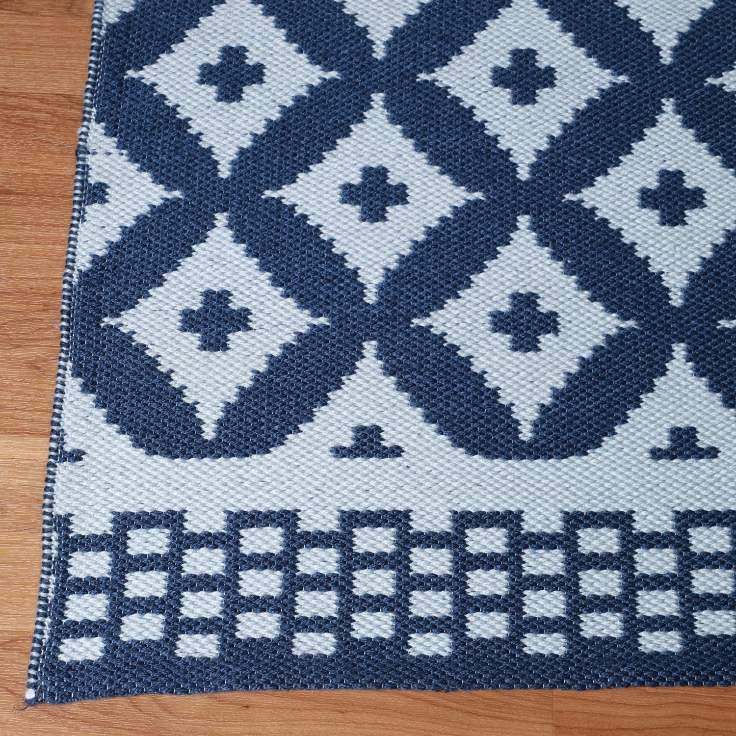 Superior Modern Geometric Lattice Indoor Outdoor Area Rug - Navy