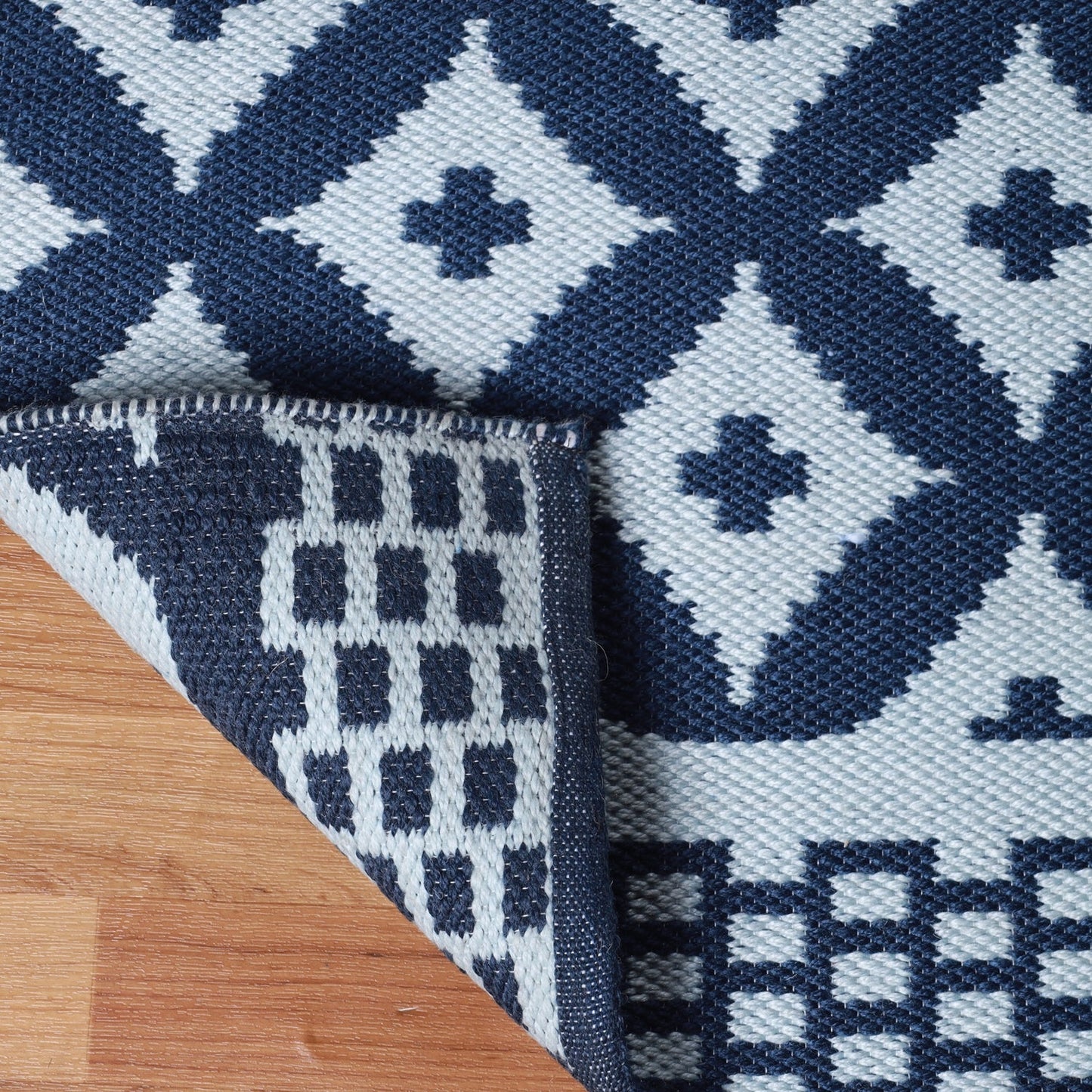 Superior Modern Geometric Lattice Indoor Outdoor Area Rug - Navy