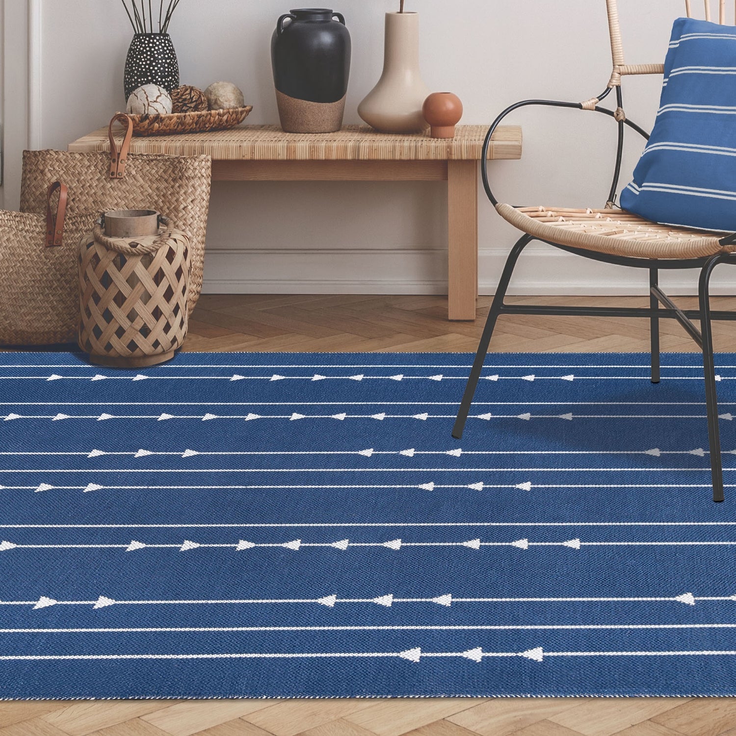 Superior Bohemian Arrow Line Pattern Indoor Outdoor Area Rug - Navy Blue