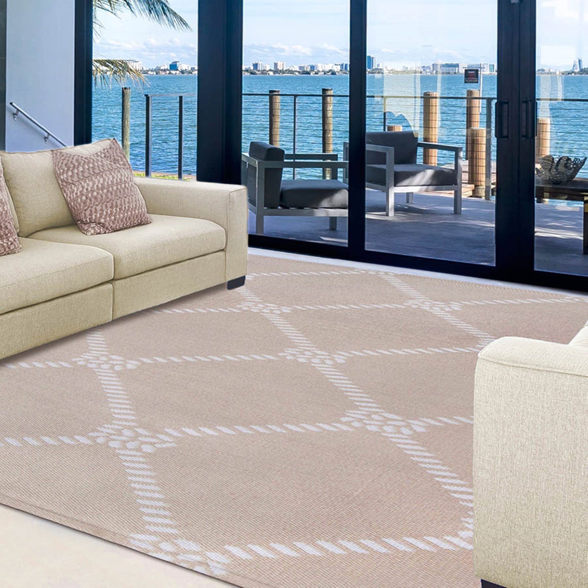 Superior Coastal Geometric Lattice Indoor Outdoor Luxurious Area Rug - Beige