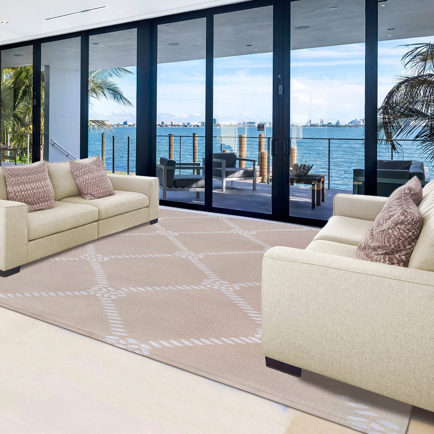 Superior Coastal Geometric Lattice Indoor Outdoor Luxurious Area Rug - Beige