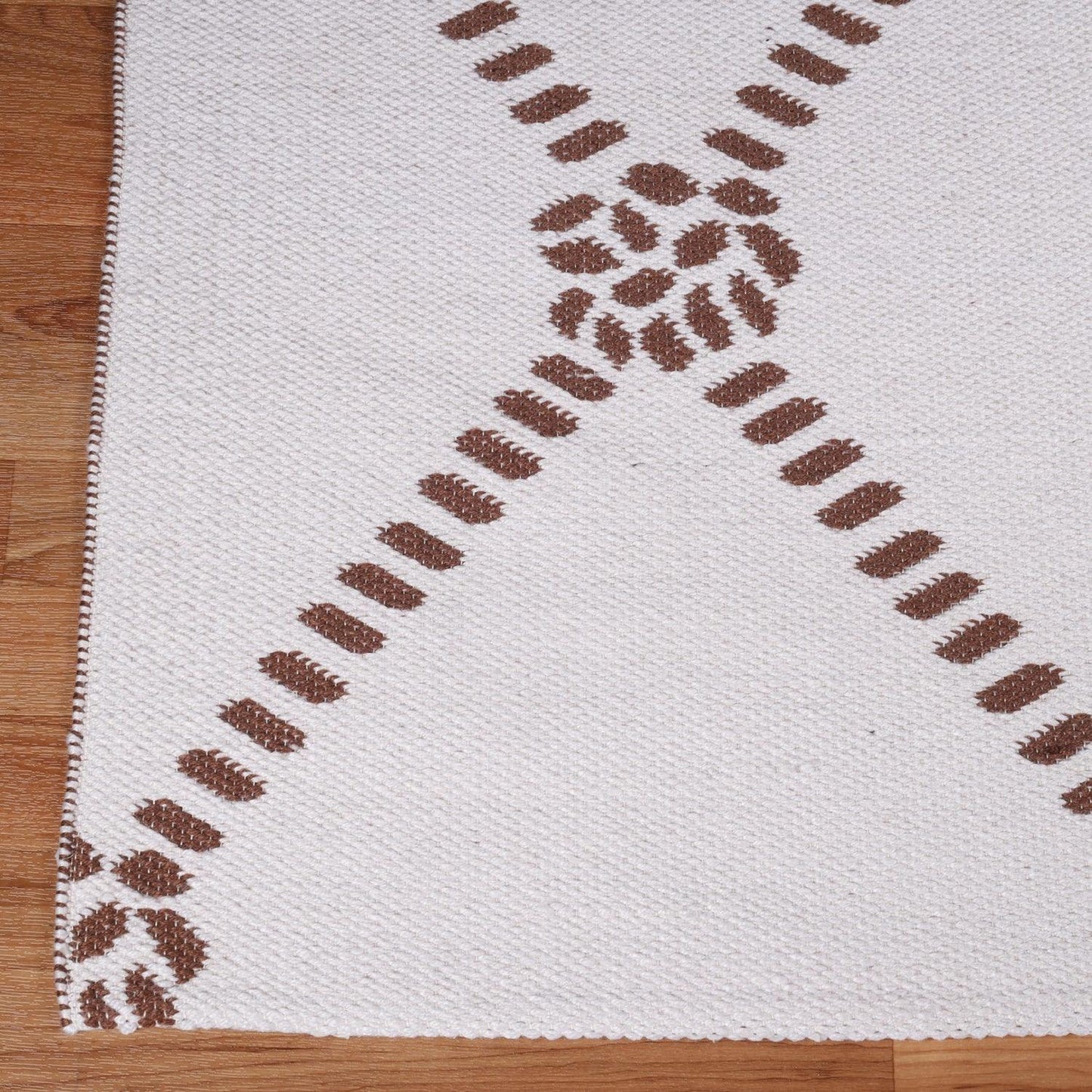 Superior Coastal Geometric Lattice Indoor Outdoor Luxurious Area Rug - Ivory