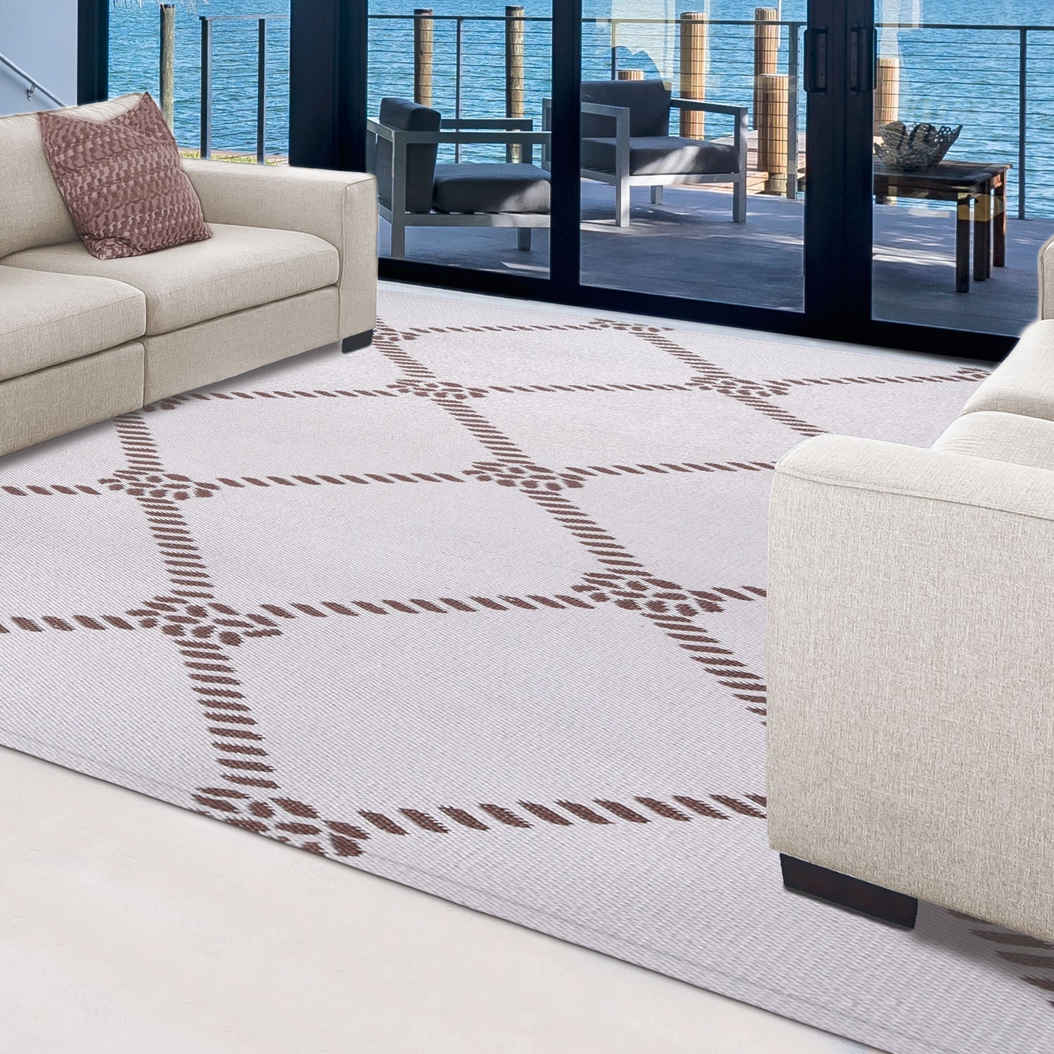 Superior Coastal Geometric Lattice Indoor Outdoor Luxurious Area Rug - Ivory