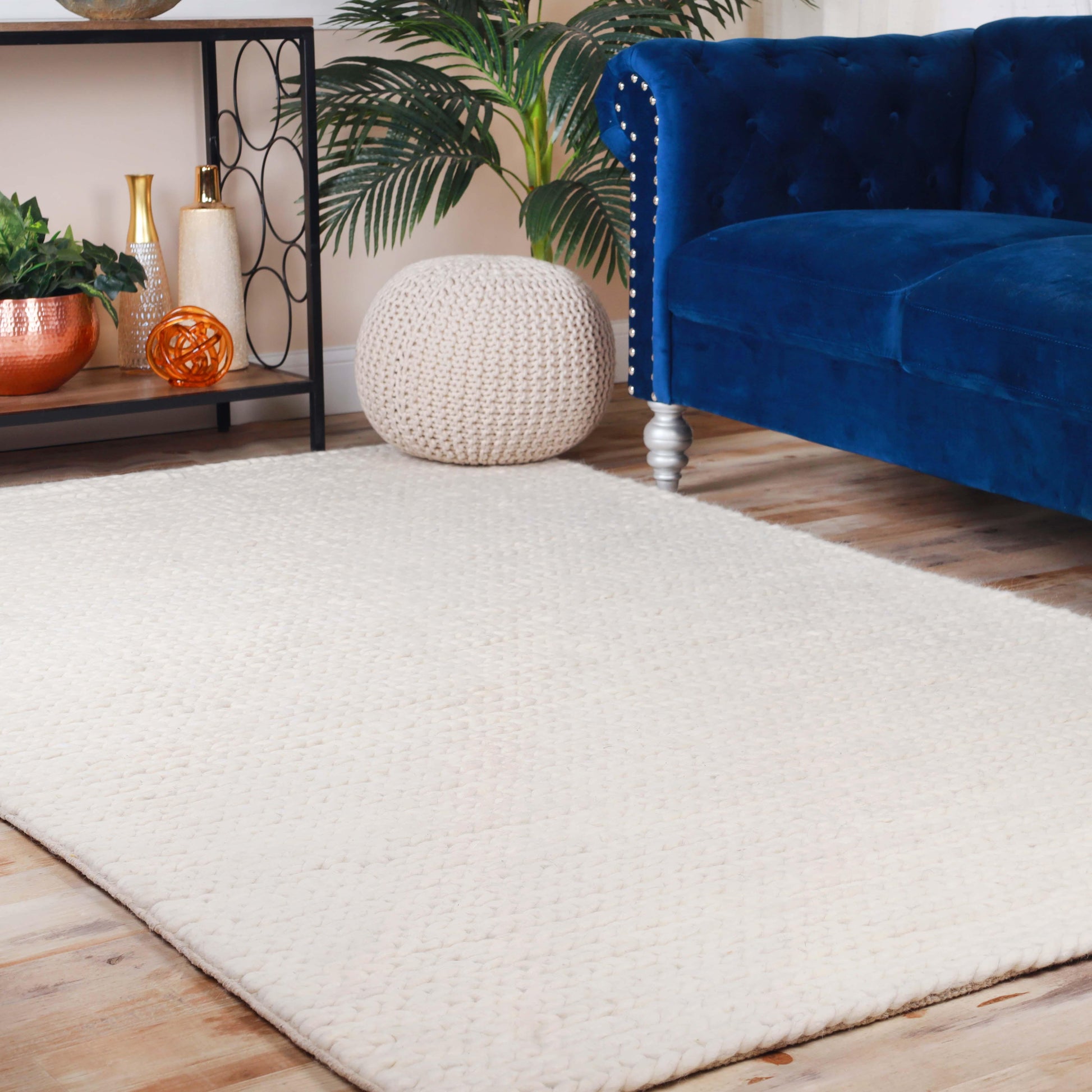 Superior Aero Hand-Braided Wool Indoor Area or Runner Rug - Off White