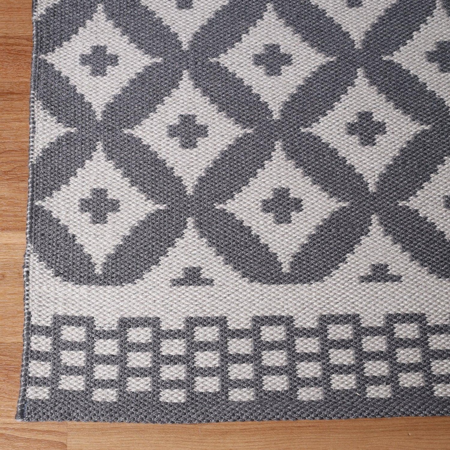 Superior Modern Geometric Lattice Indoor Outdoor Area Rug - Grey
