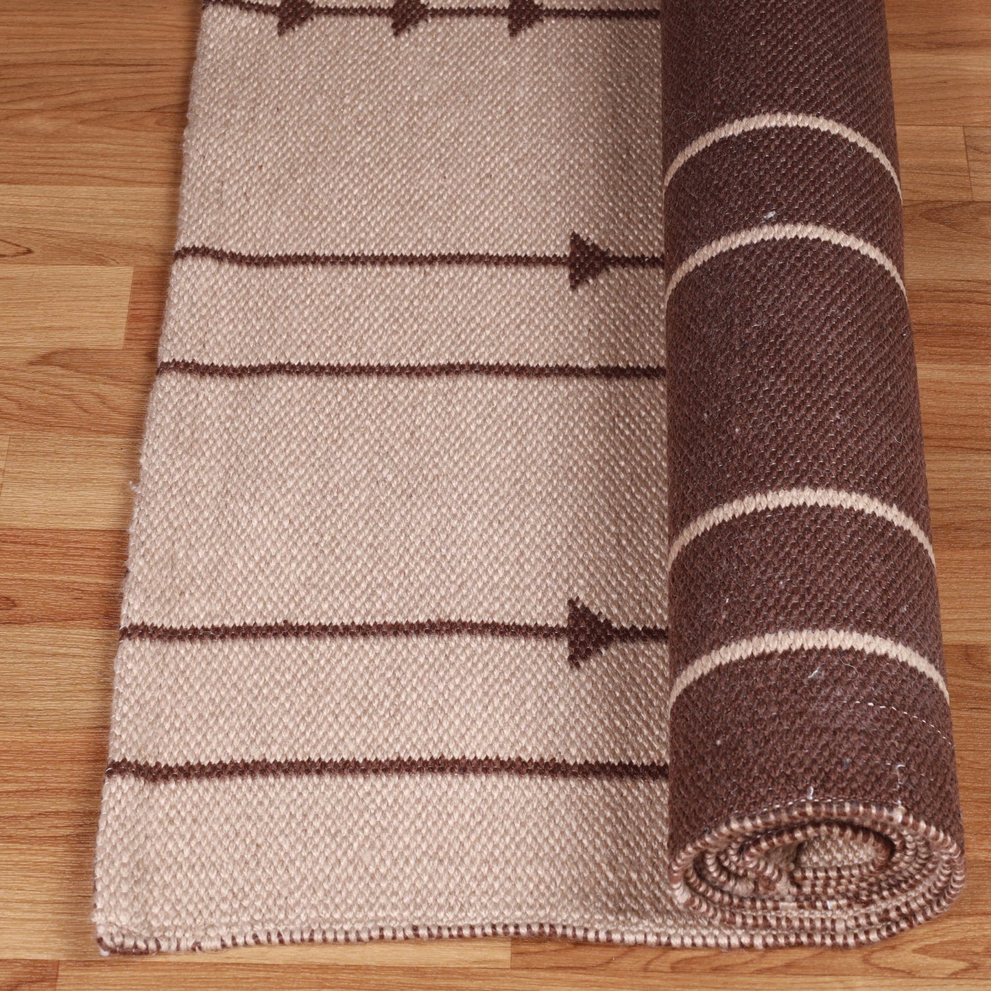 Superior Bohemian Arrow Line Pattern Indoor Outdoor Area Rug - Beige