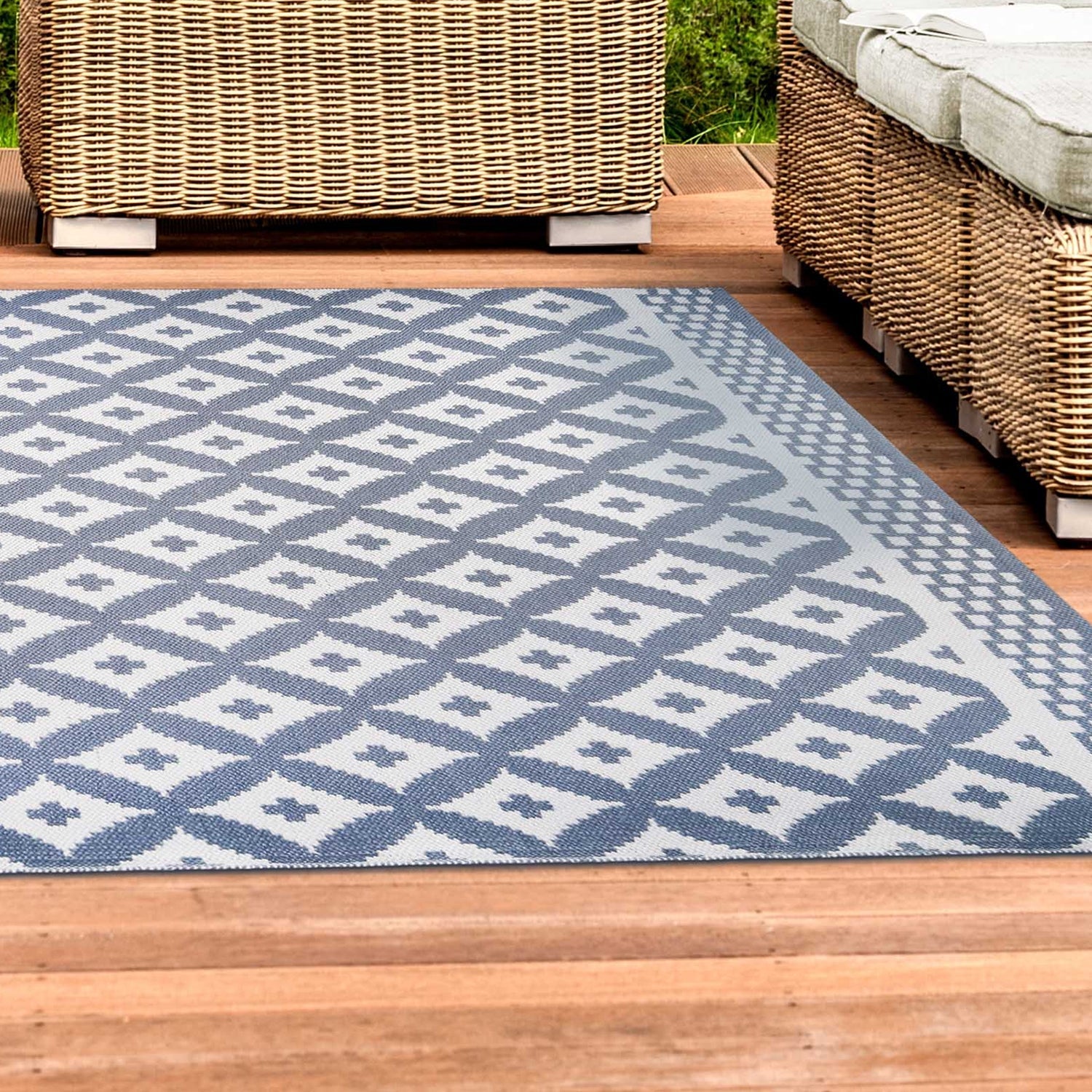 Superior Modern Geometric Lattice Indoor Outdoor Area Rug - Grey