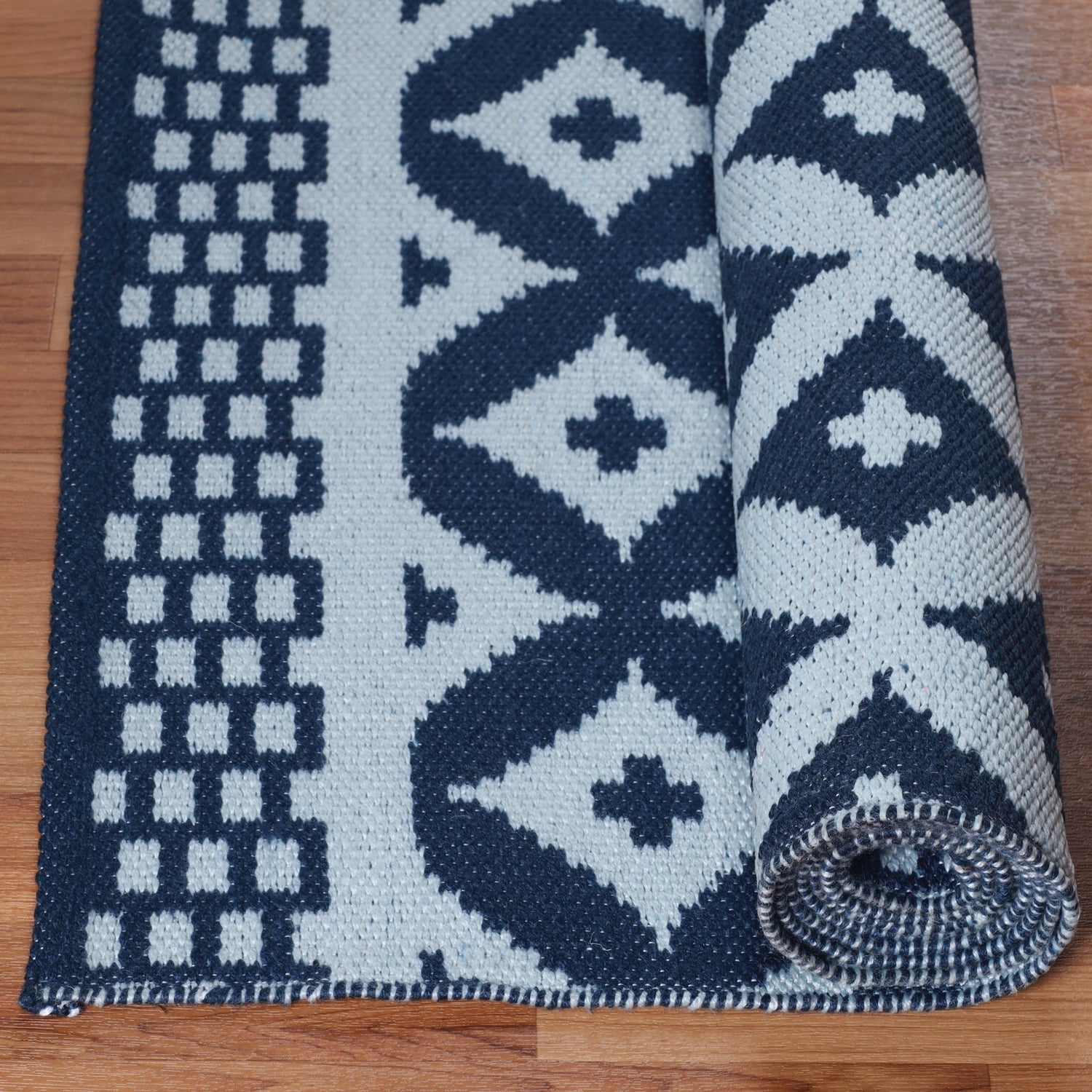 Superior Modern Geometric Lattice Indoor Outdoor Area Rug - Navy