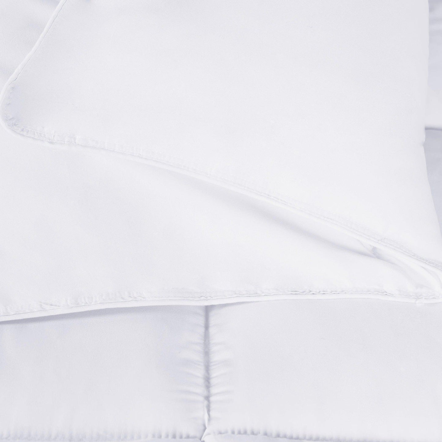 Superior Solid All Season Down Alternative Microfiber Comforter - White
