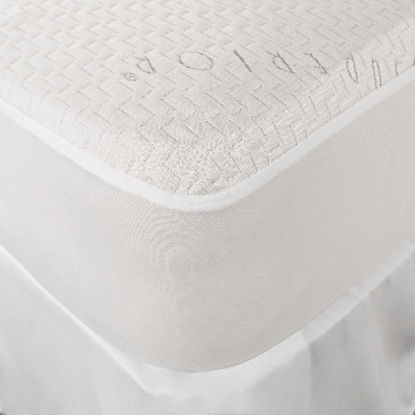 Rayon from Bamboo Waterproof Hypoallergenic Mattress Protector - White