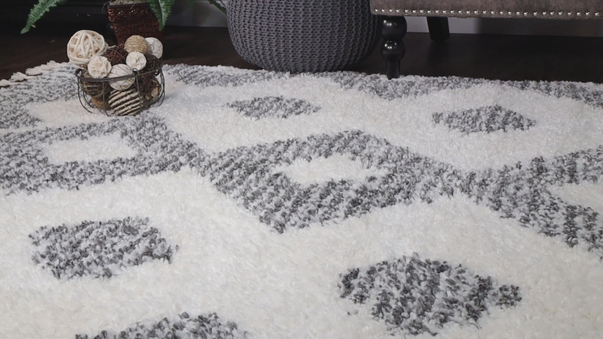 Superior Bohemian Geometric Indoor Plush Shag Area Rug with Tassels - Black-Cream