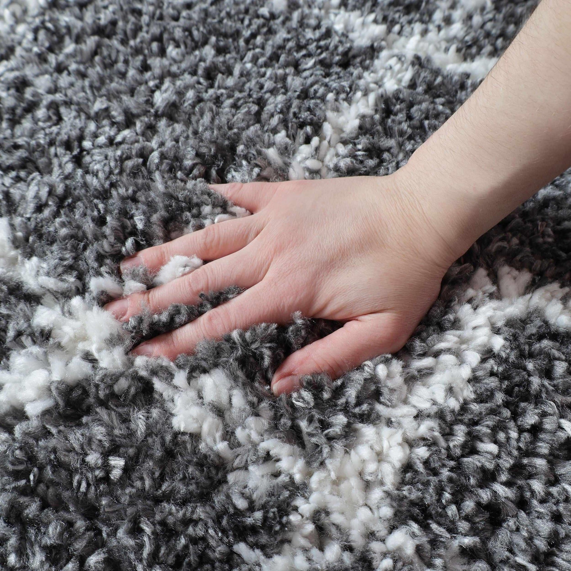 Superior Boho Geometric Diamonds Indoor Plush Shag Area Rug with Tassels - Grey-Cream