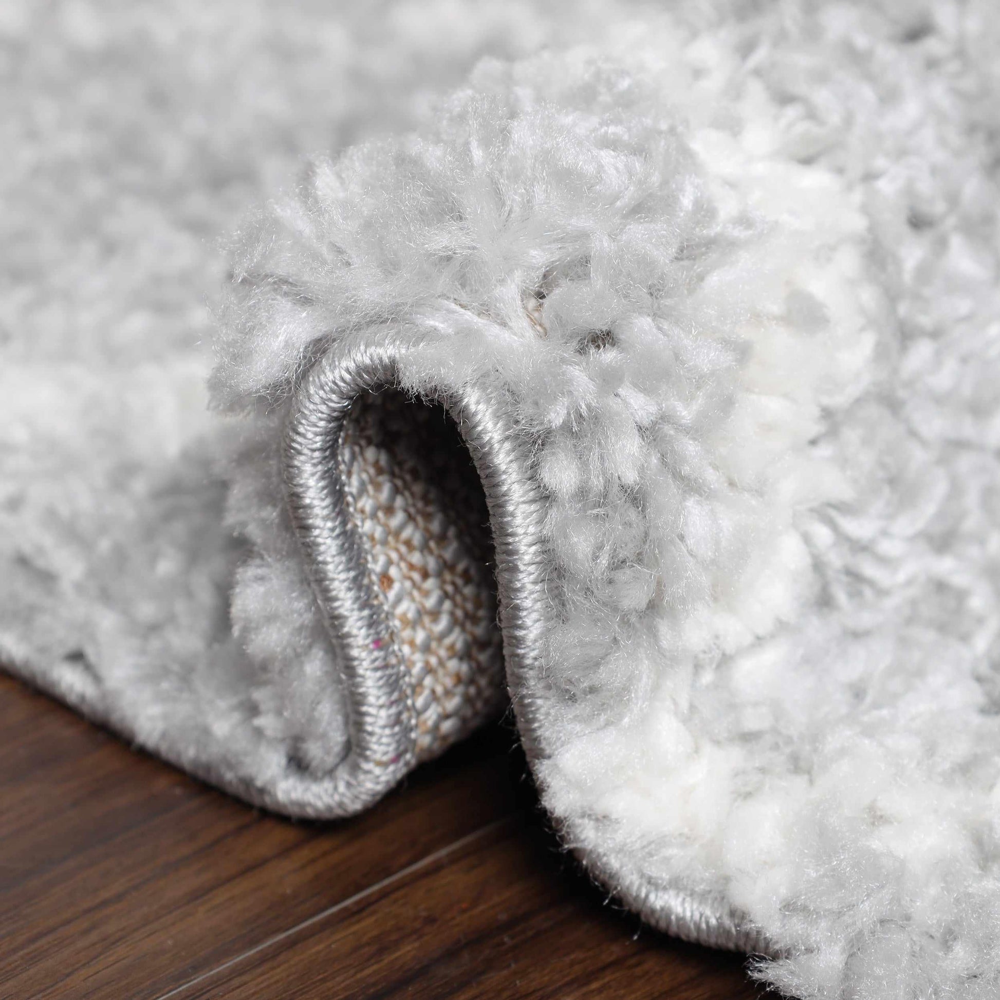 Superior Boho Geometric Diamonds Indoor Plush Shag Area Rug with Tassels - Crem_Grey