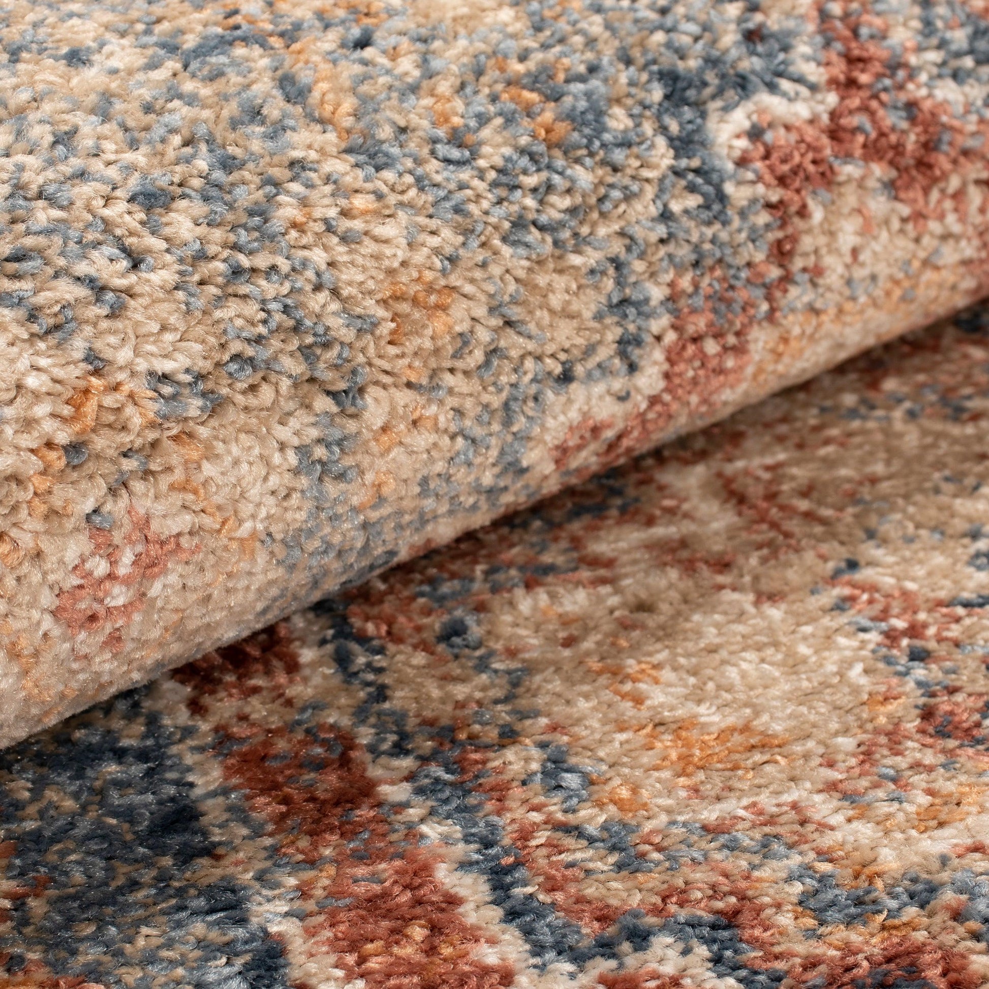 Superior Tyias Vintage Distressed Geometric Patchwork Medallion Indoor Area Rug