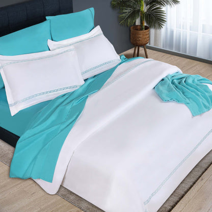 1000 Thread Count Egyptian Cotton Embroidered Duvet Cover Set - White/Blue