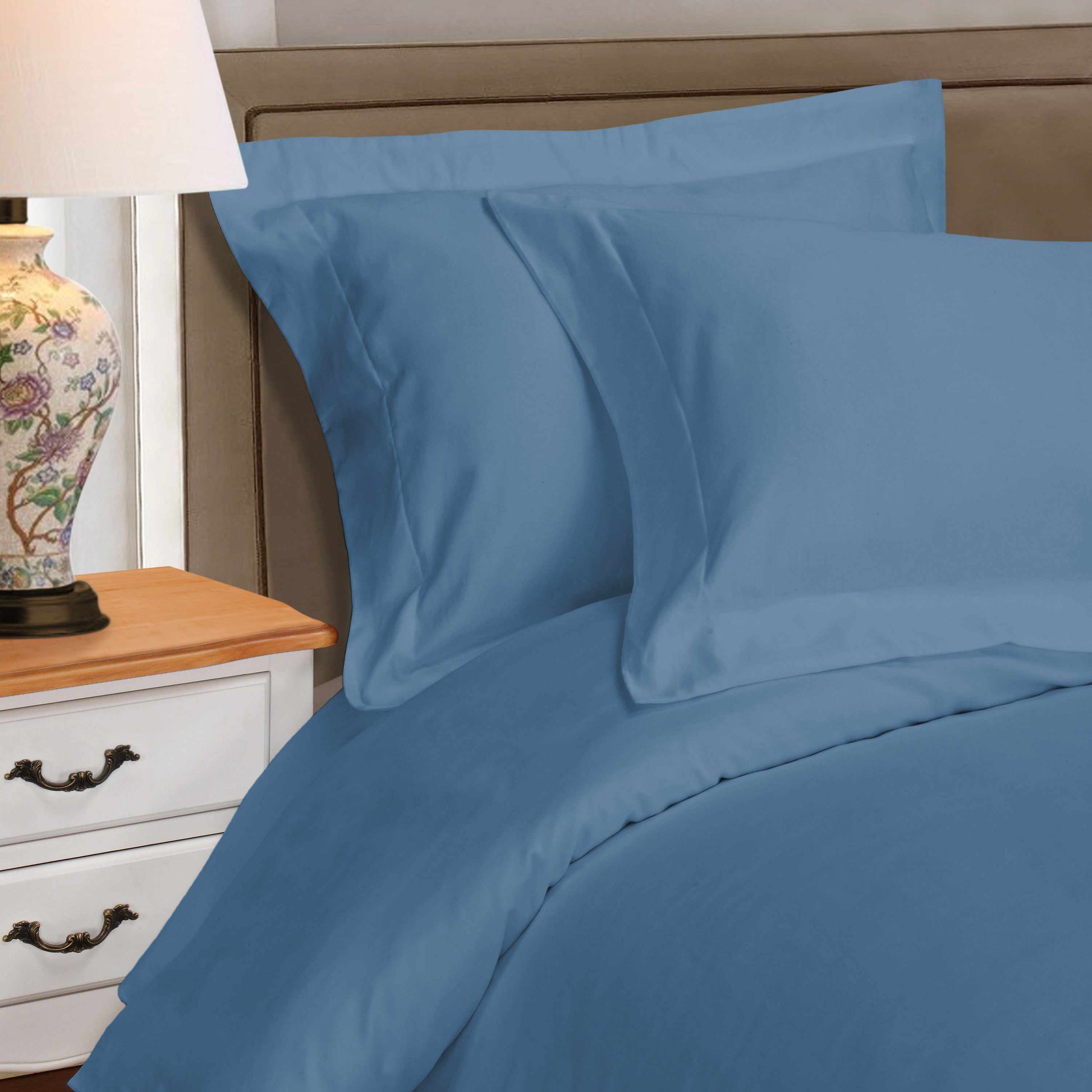  Superior Egyptian Cotton Solid All-Season Duvet Cover Set with Button Closure - Medium Blue