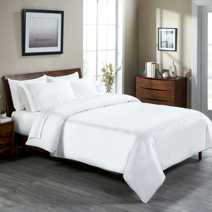 Superior Egyptian Cotton 1200 Thread Count Embroidered Geometric Scroll Duvet Cover Set - White-White