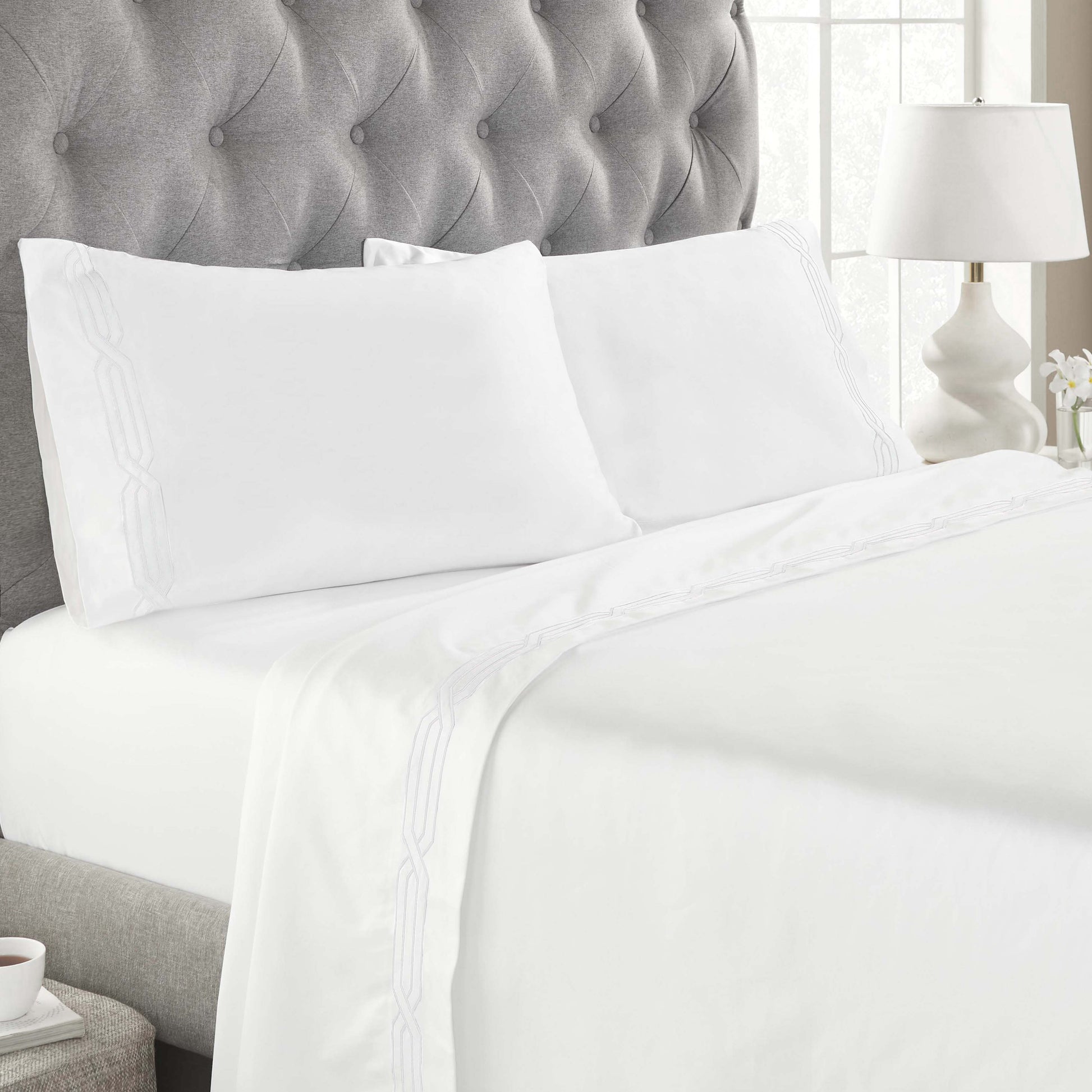 Superior Egyptian Cotton 1200 Thread Count Embroidered Geometric Scroll Bed Sheet Set - White-white