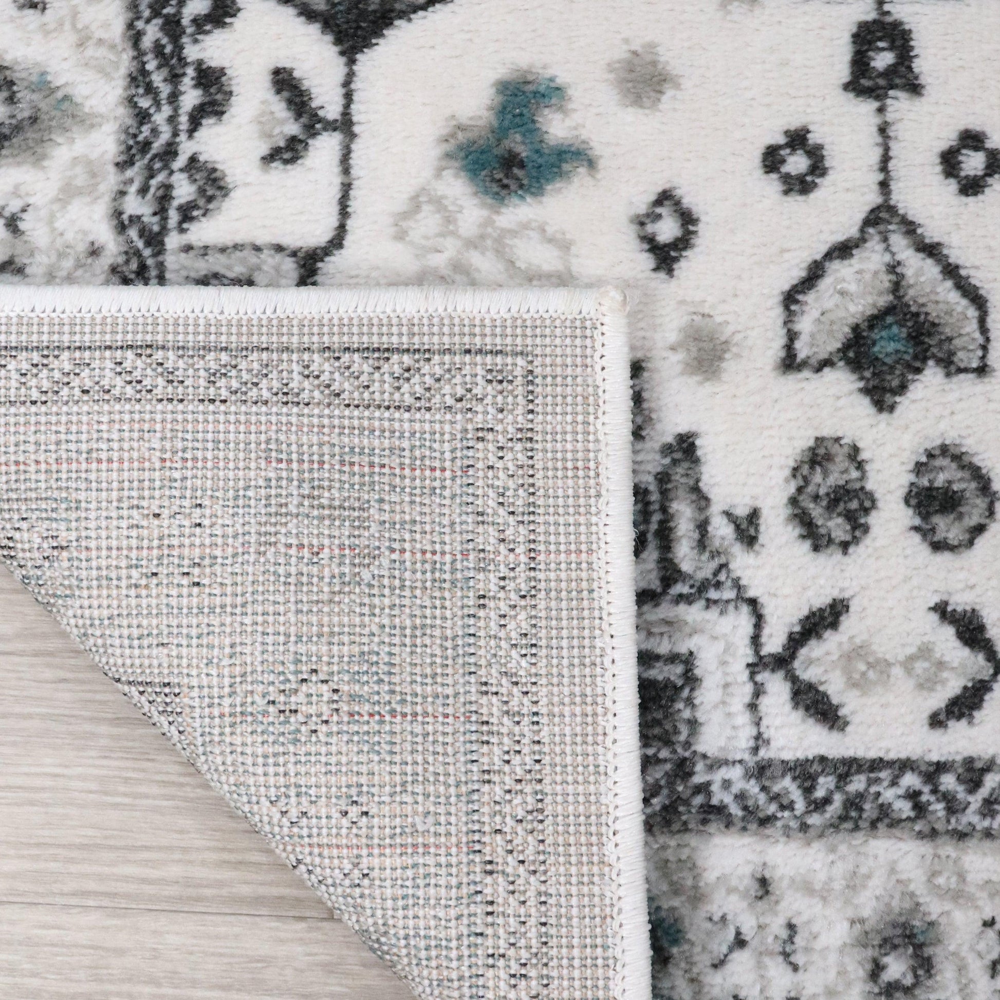  Superior Engroove Southwestern Tribal Medallion Rivulet Area Rug