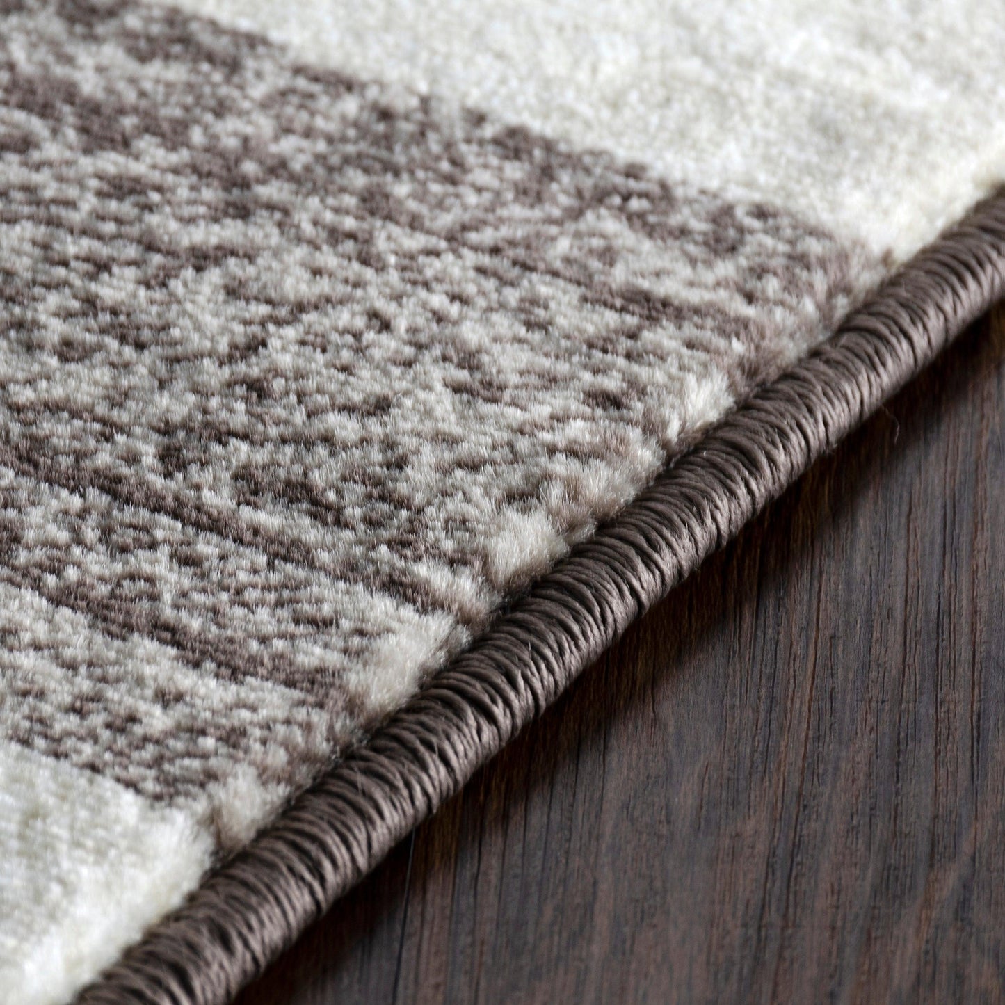  Superior Rockaway Geometric Checkered Rivulet Transitional Area Rug -  Beige