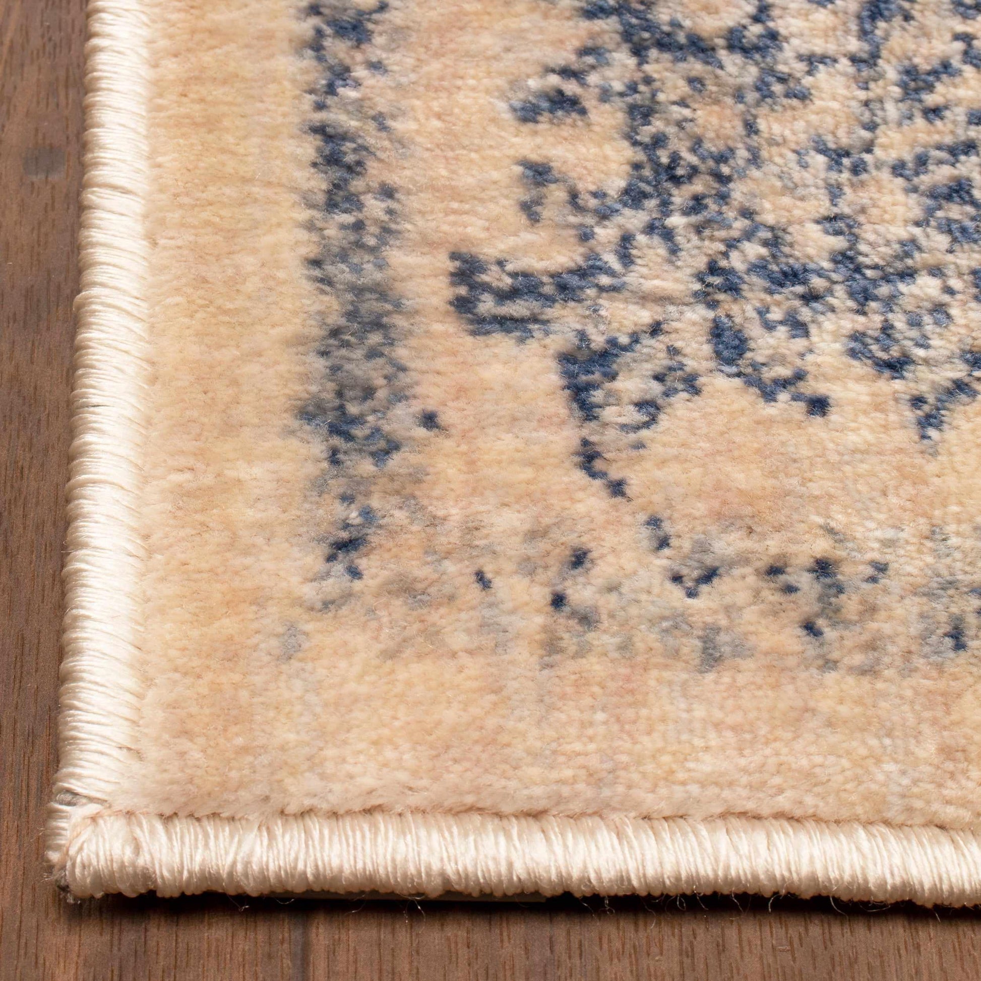 Superior Larkspur Distressed Floral Area Rug 