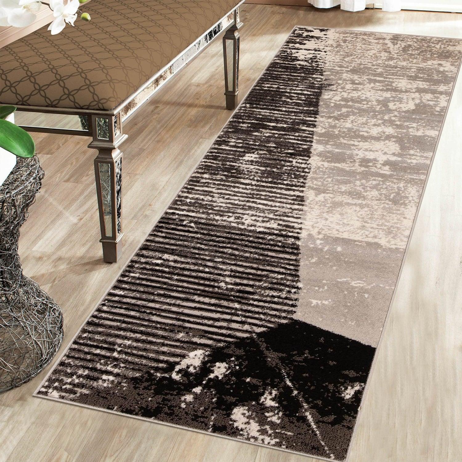 Superior Mabel Abstract Contemporary Indoor Area Rug or Runner  - Grey