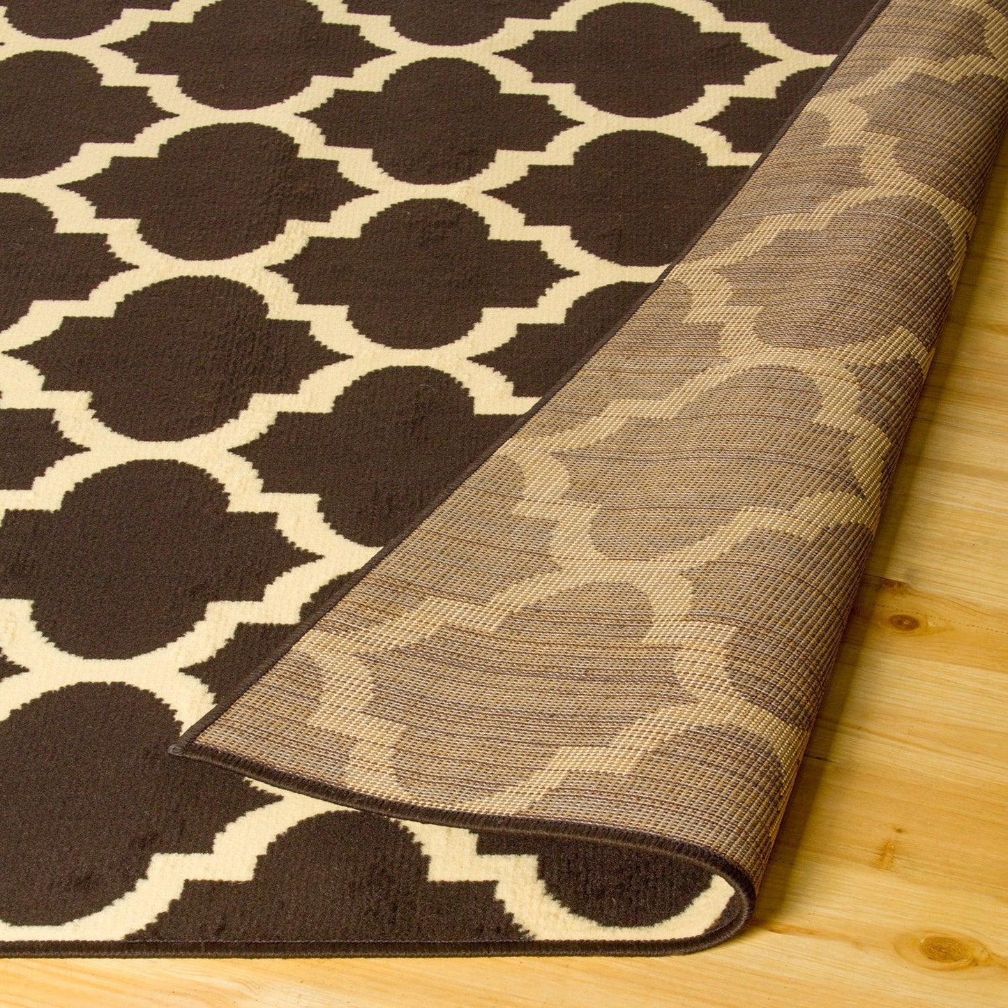  Superior Modern Quatrefoil Geometric Lattice Indoor Area Rug - Coffee