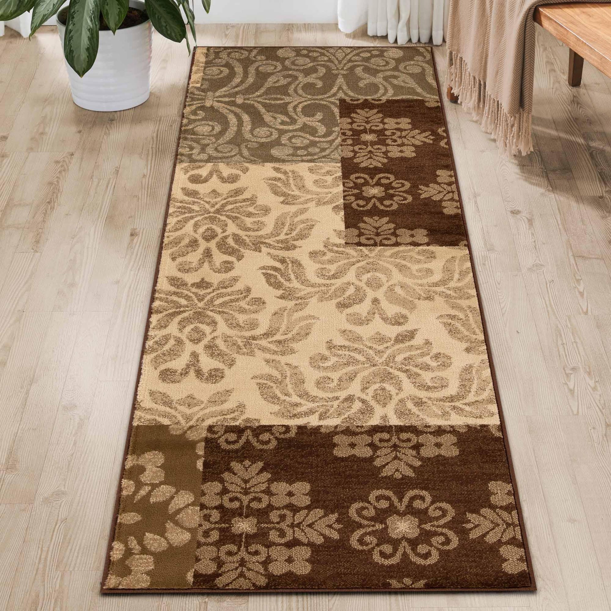  Rockhill Floral Medallion Power-Loomed Indoor Area Rug or Runner