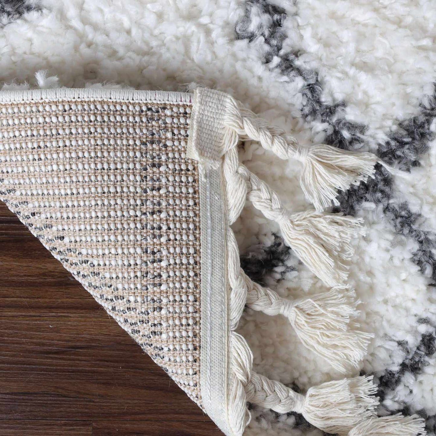  Superior Boho Geometric Diamonds Indoor Plush Shag Area Rug with Tassels - Black-Cream