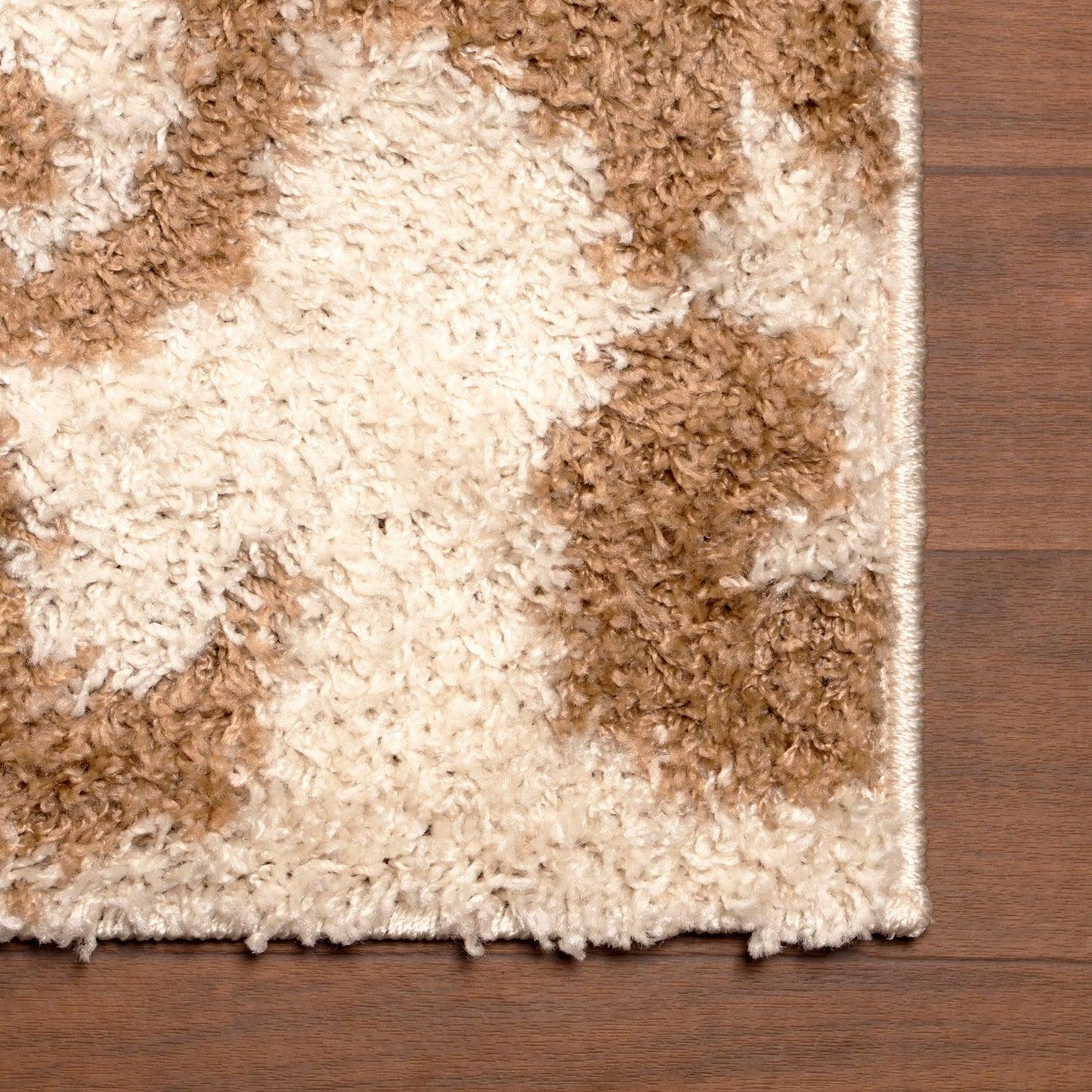  Superior Victorian Glam Floral Medallion Indoor Shag Area Rug - White Gold