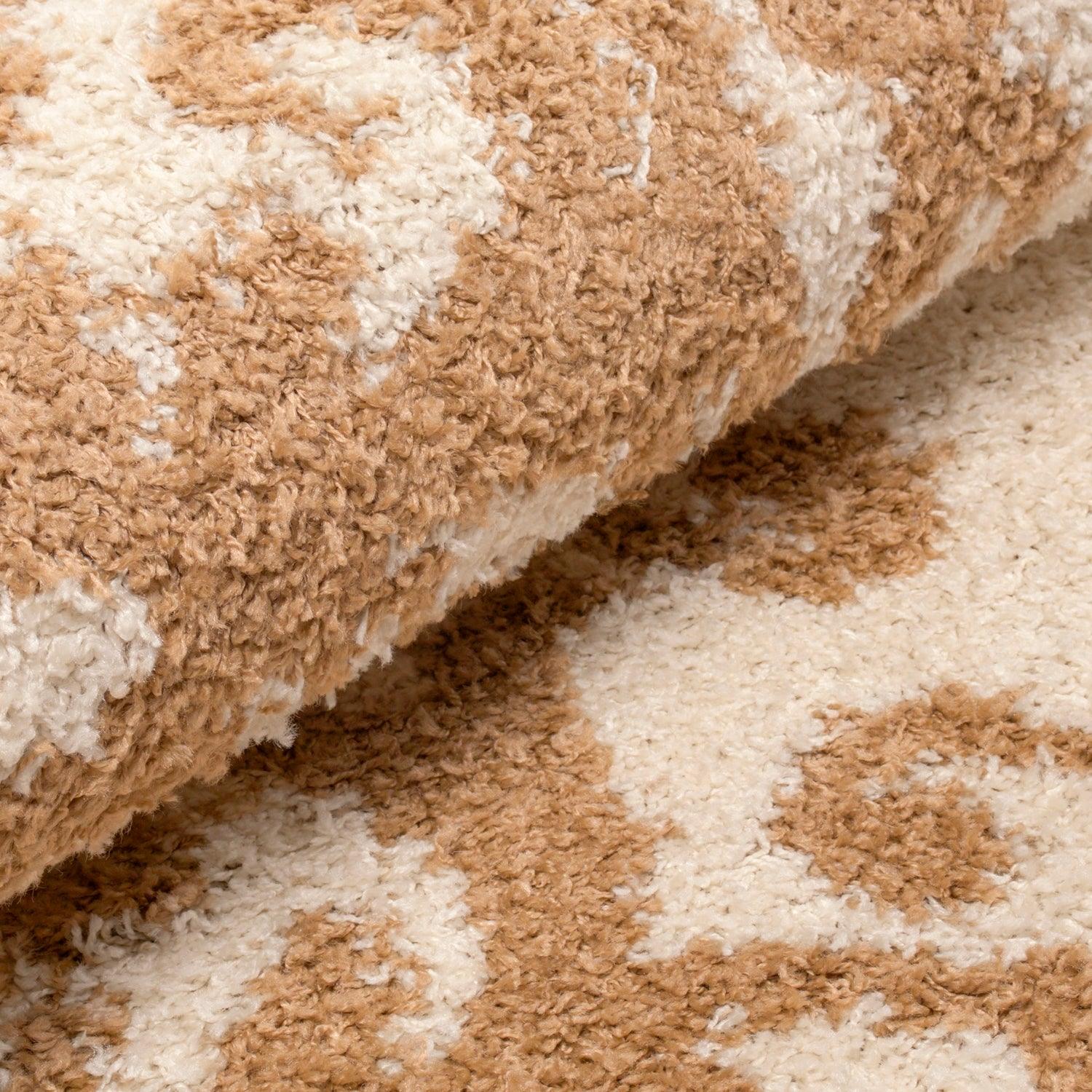  Superior Victorian Glam Floral Medallion Indoor Shag Area Rug - White Gold