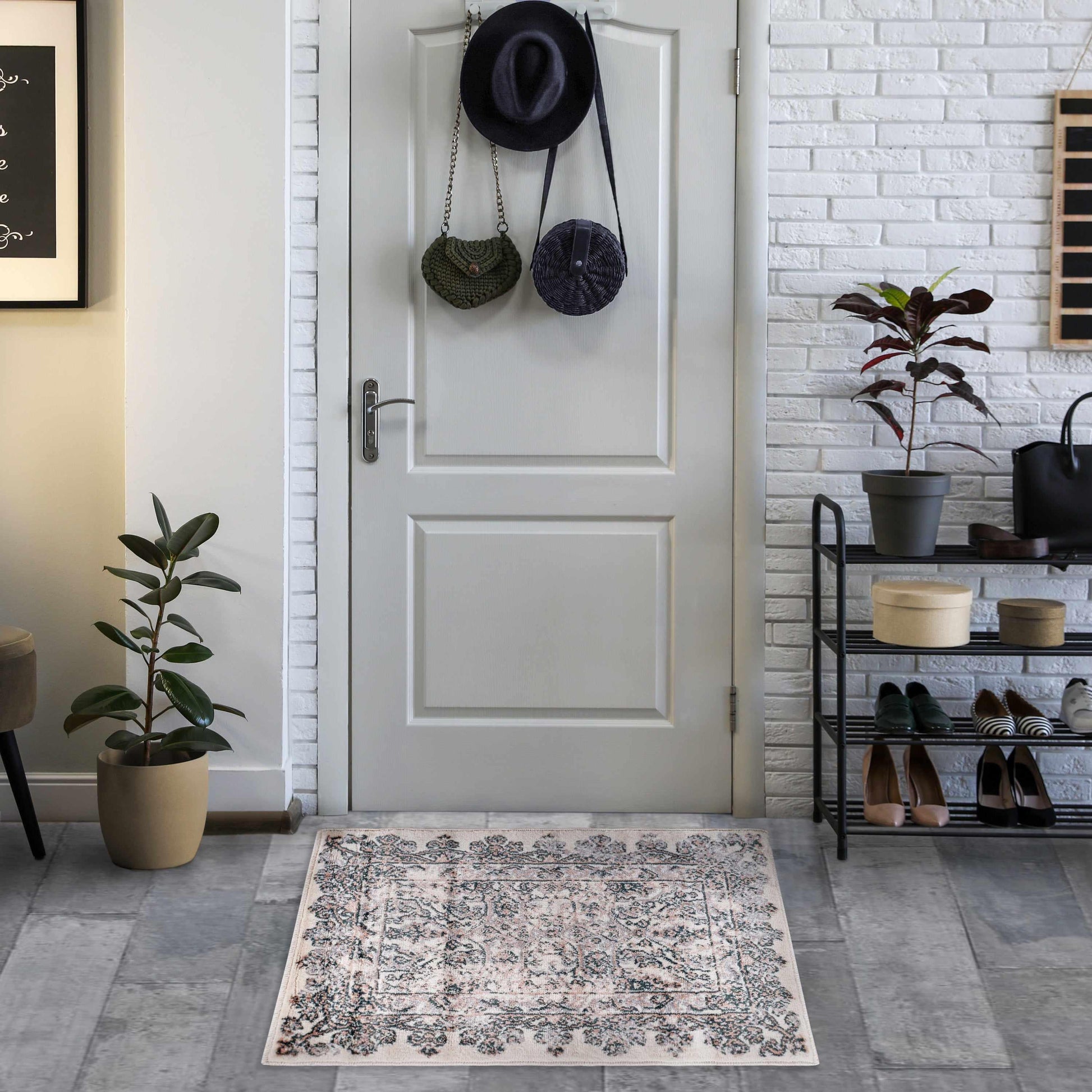 Superior Myel Distressed French Inspired Area Rug - Mulberry