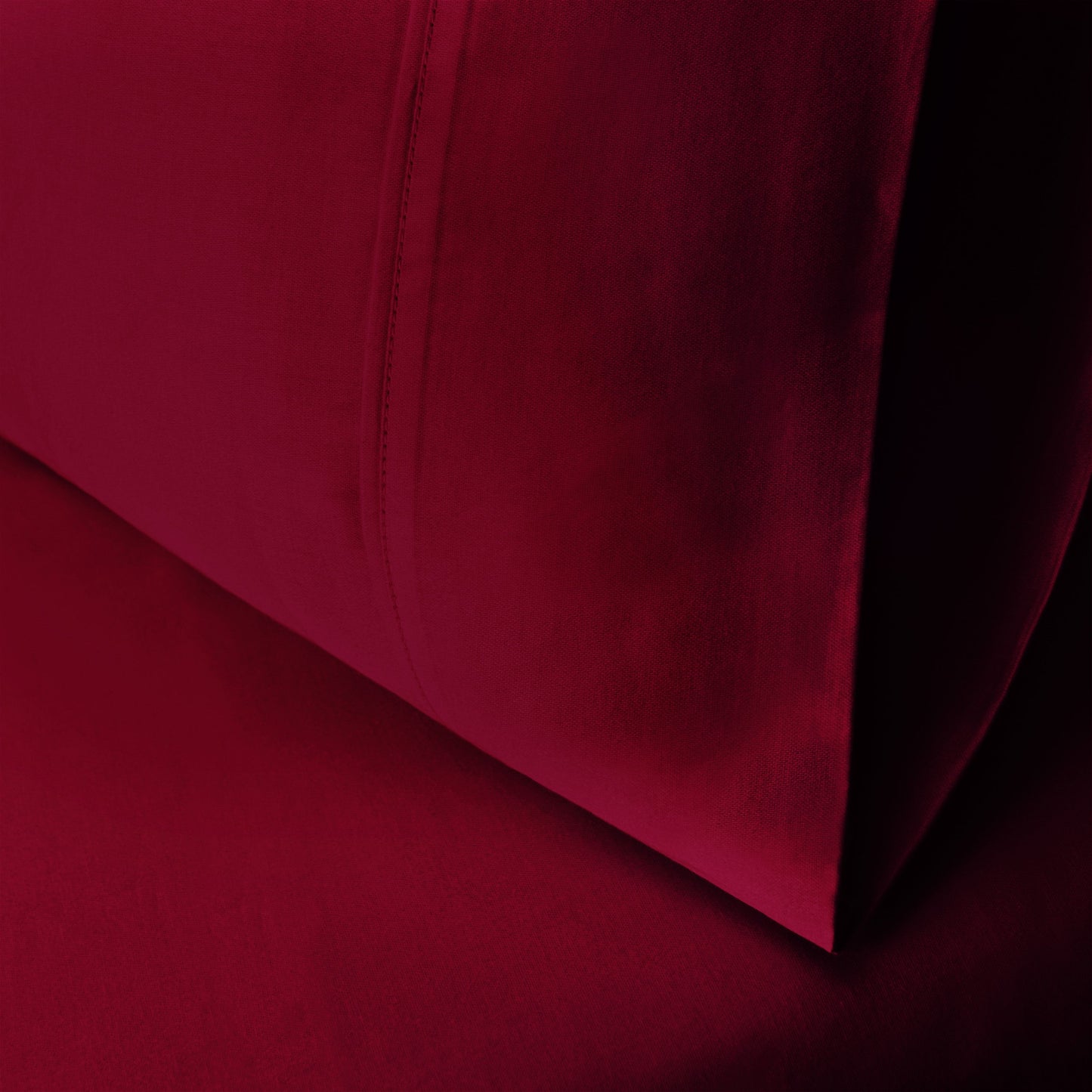 Superior Egyptian Cotton 300 Thread Count Solid Pillowcase Set - Burgundy