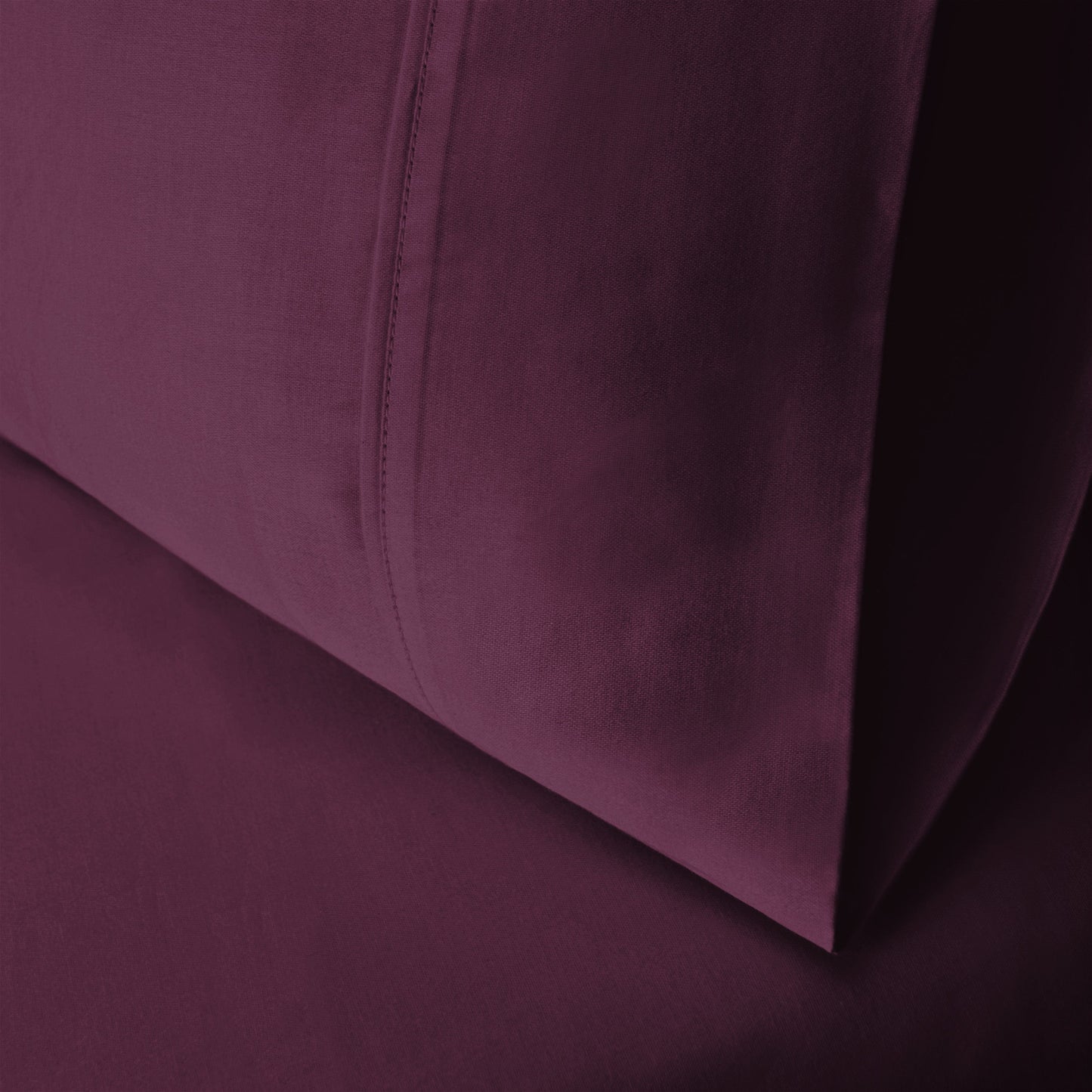 Superior Egyptian Cotton 300 Thread Count Solid Pillowcase Set - Plum