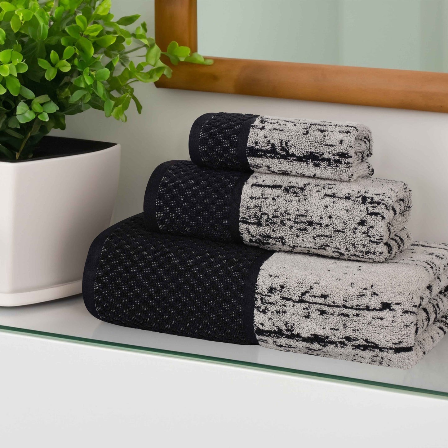 Lodie Cotton Plush Soft Jacquard Two-Toned 3 Piece Assorted Towel Set - Black-Ivory