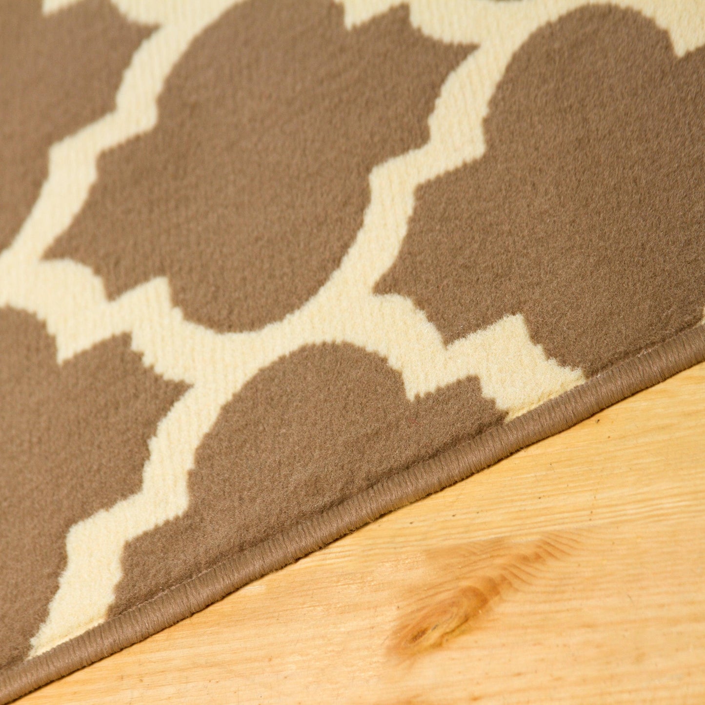 Superior Modern Quatrefoil Geometric Lattice Indoor Area Rug - Camel